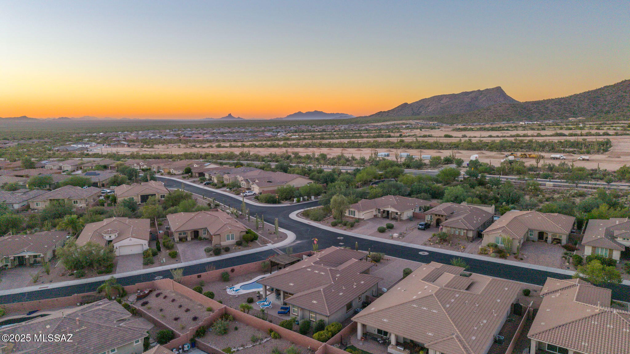 Golden Barrel Place At Dove Mountain SQ20141710079 - Residential