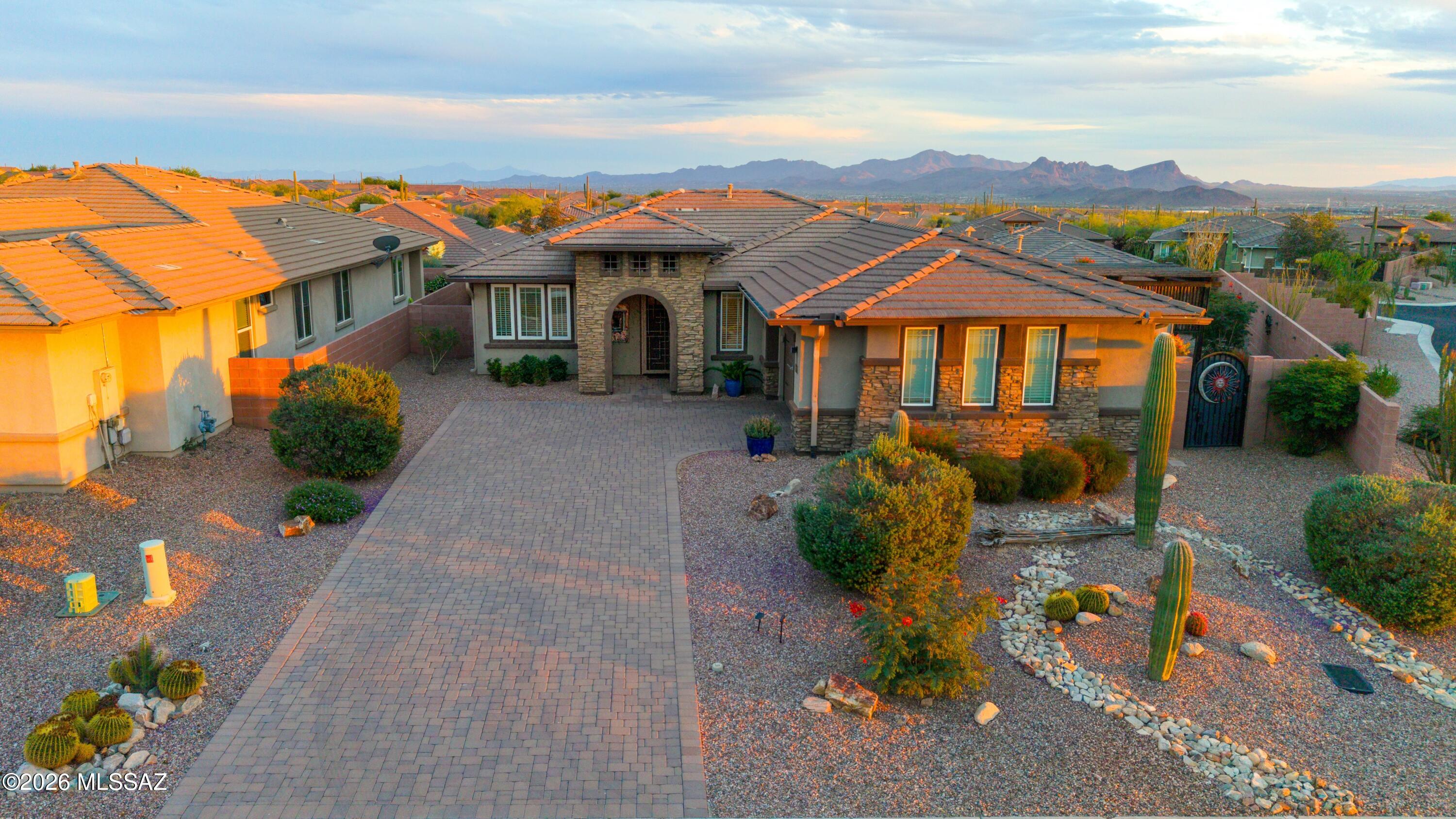Golden Barrel Place At Dove Mountain SQ20141710079 - Residential