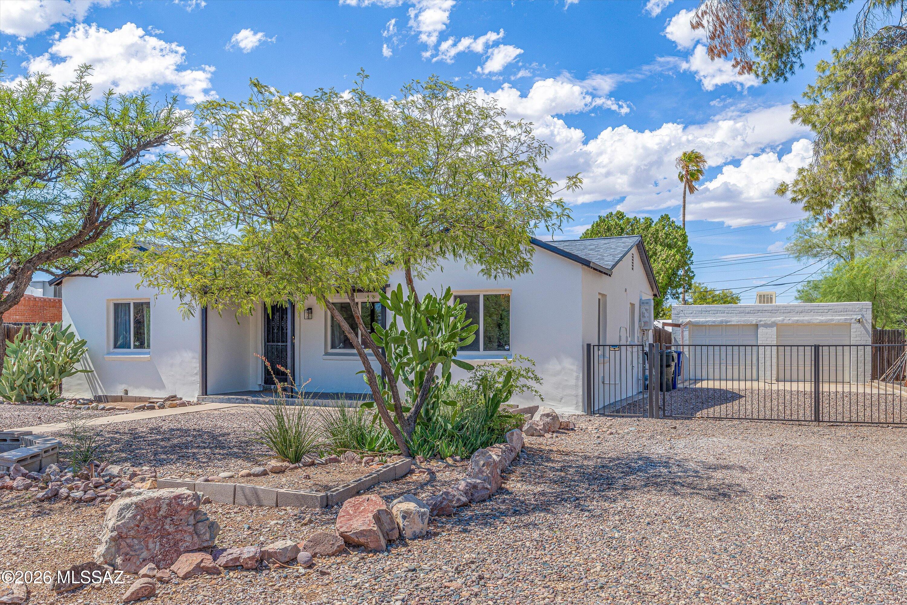 Catalina Poultry Acres NO 1 - Residential