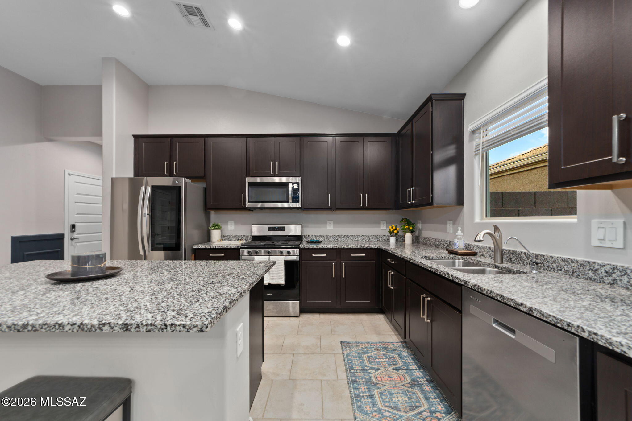 Saguaro Bloom 7B - Residential