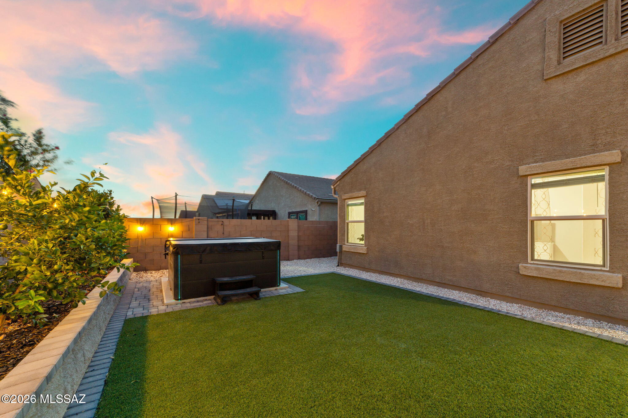 Saguaro Bloom 7B - Residential