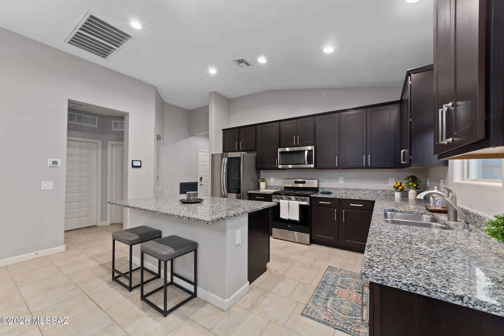Saguaro Bloom 7B - Residential