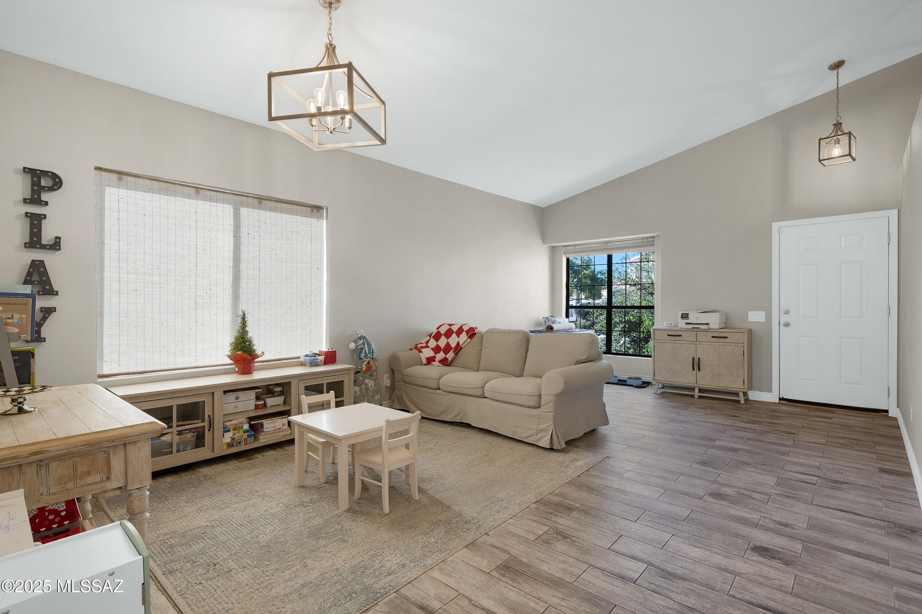 Encanto Canyon (1-85) - Residential
