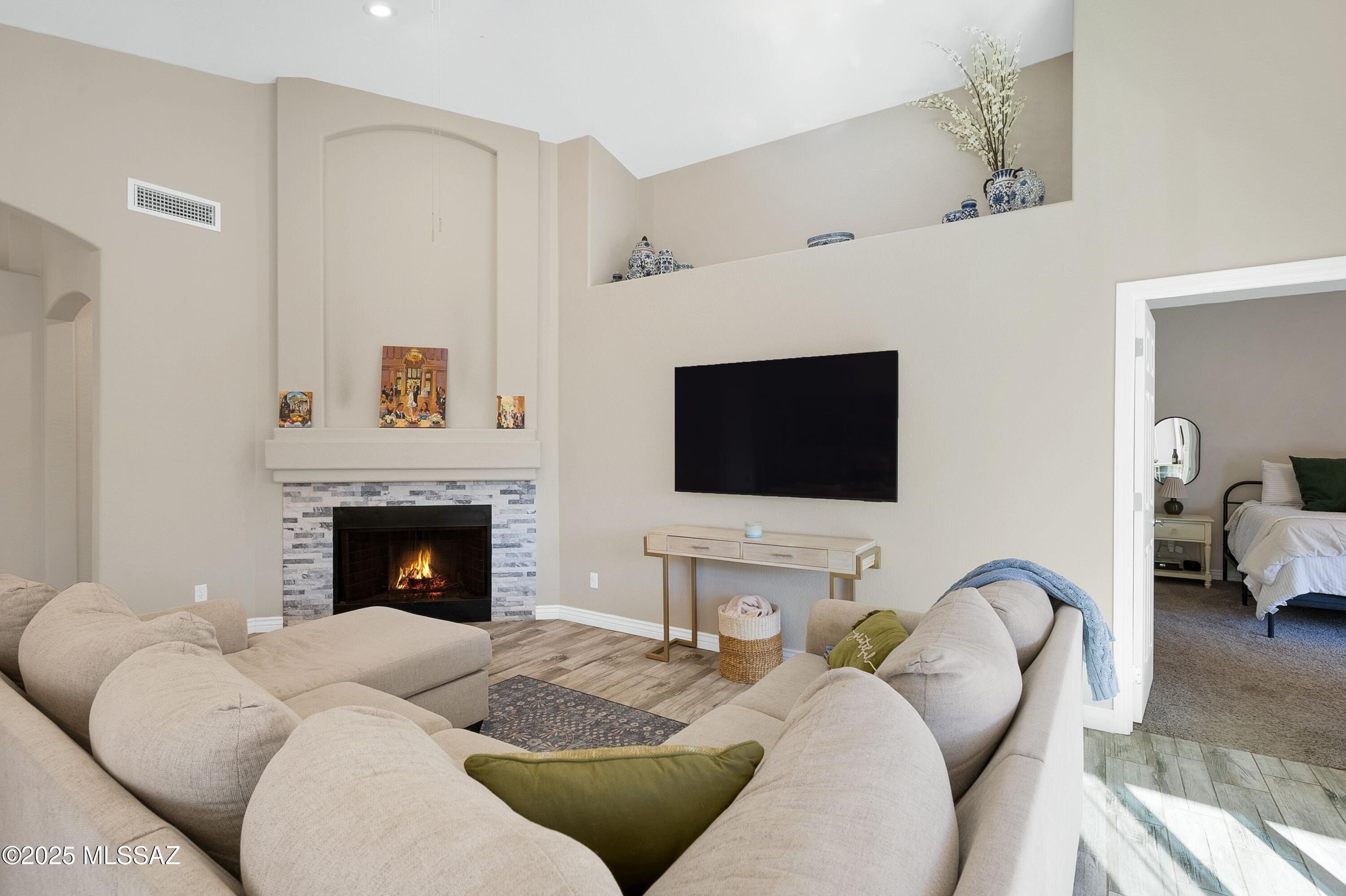 Encanto Canyon (1-85) - Residential
