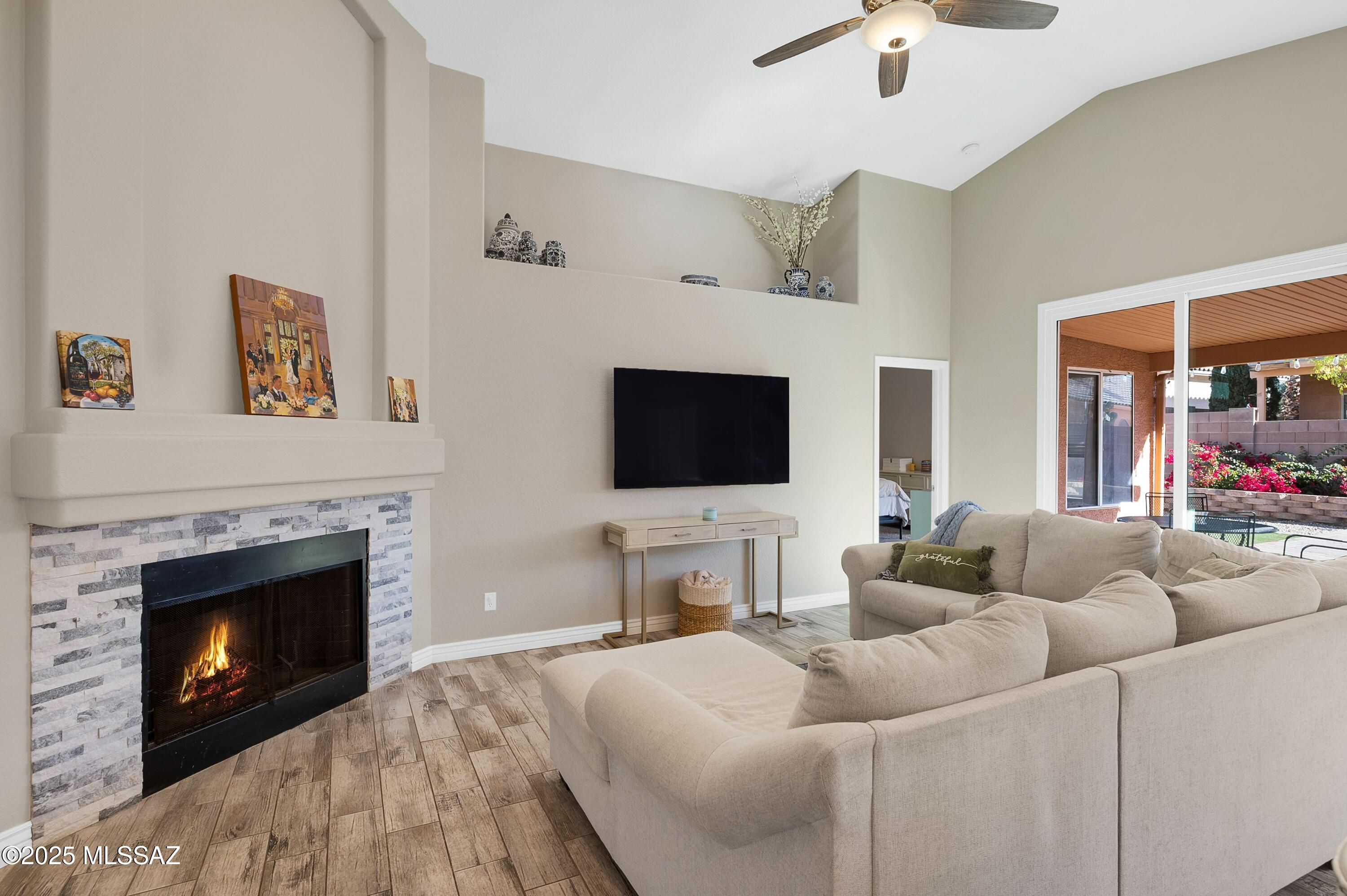 Encanto Canyon (1-85) - Residential