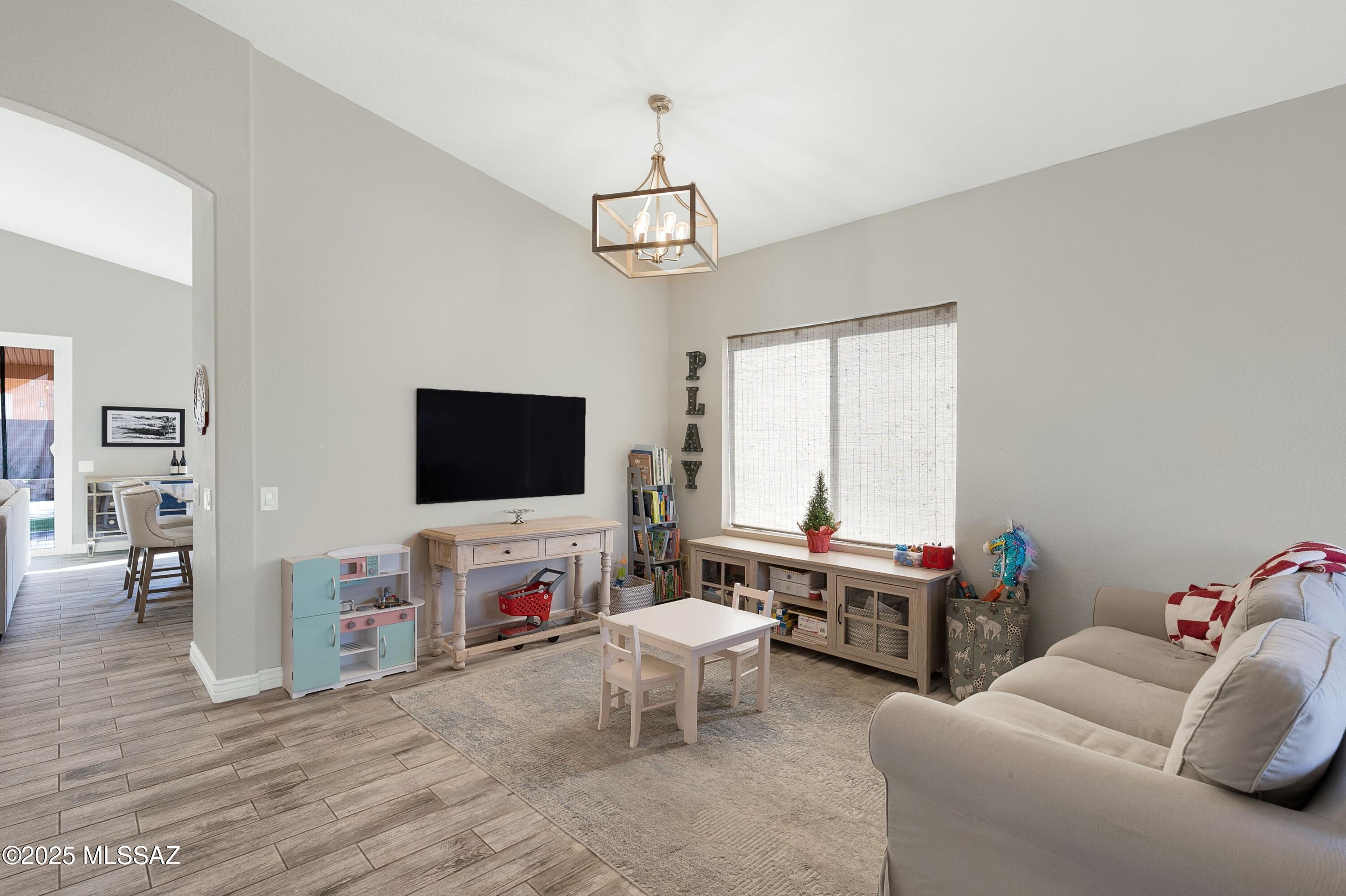 Encanto Canyon (1-85) - Residential