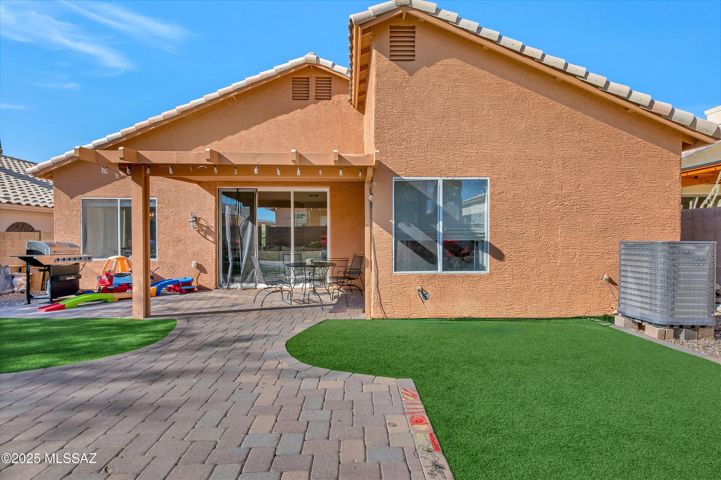 Encanto Canyon (1-85) - Residential