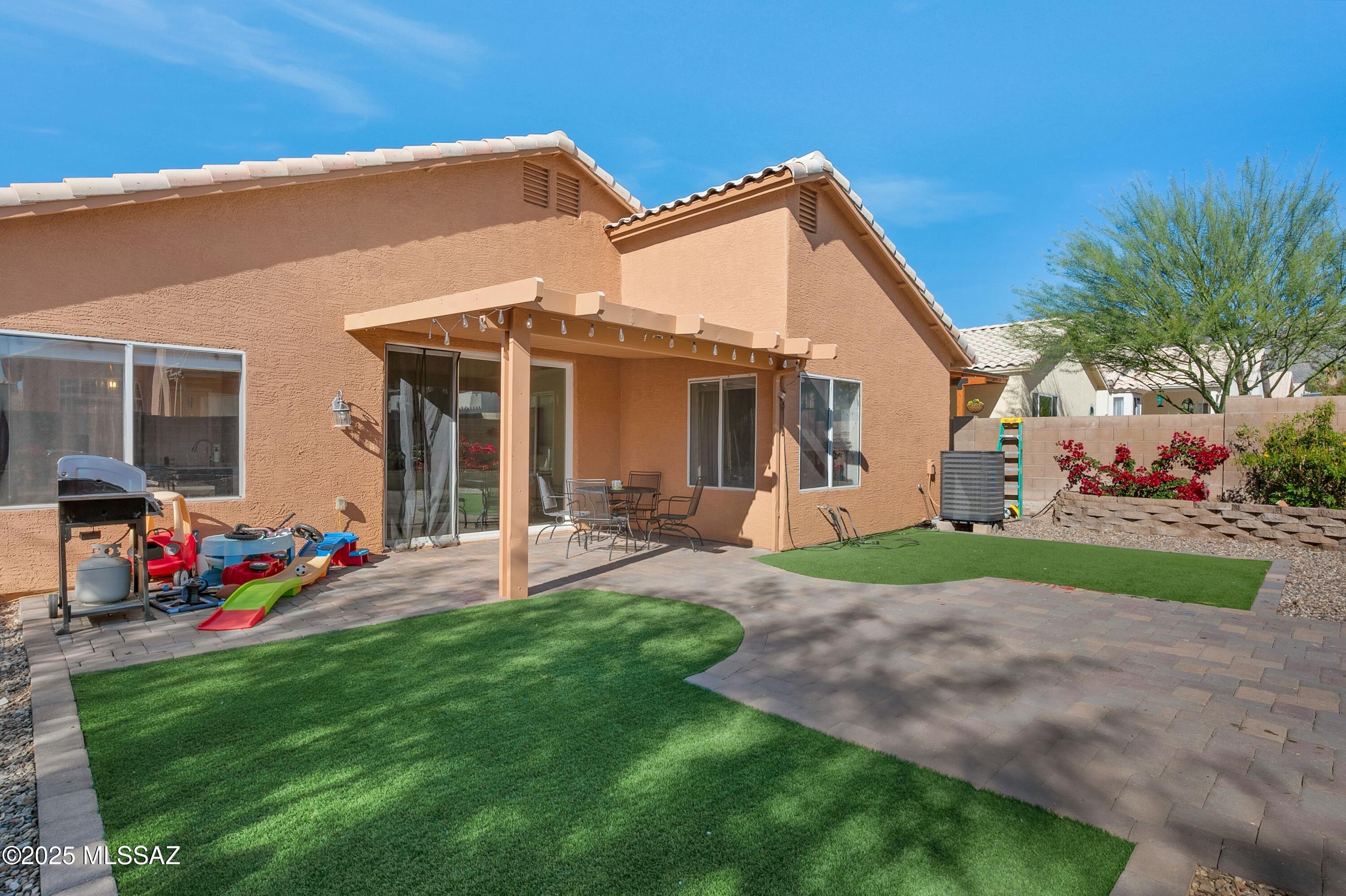 Encanto Canyon (1-85) - Residential