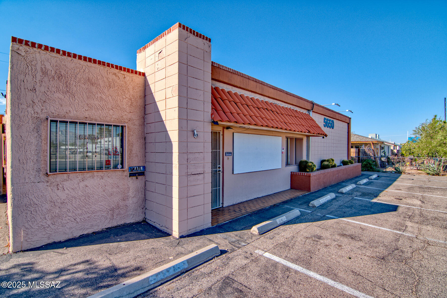 Prime opportunity to position your business directly on busy 22nd Street, with significant traffic count. This well-maintained building offers multiple private offices, a conference room, a small kitchen, and plenty of space to expand.