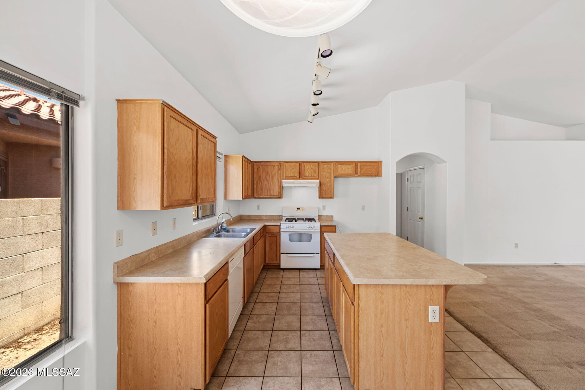 Rancho Sahuarita Presidio De Arboles (1-145) - Residential
