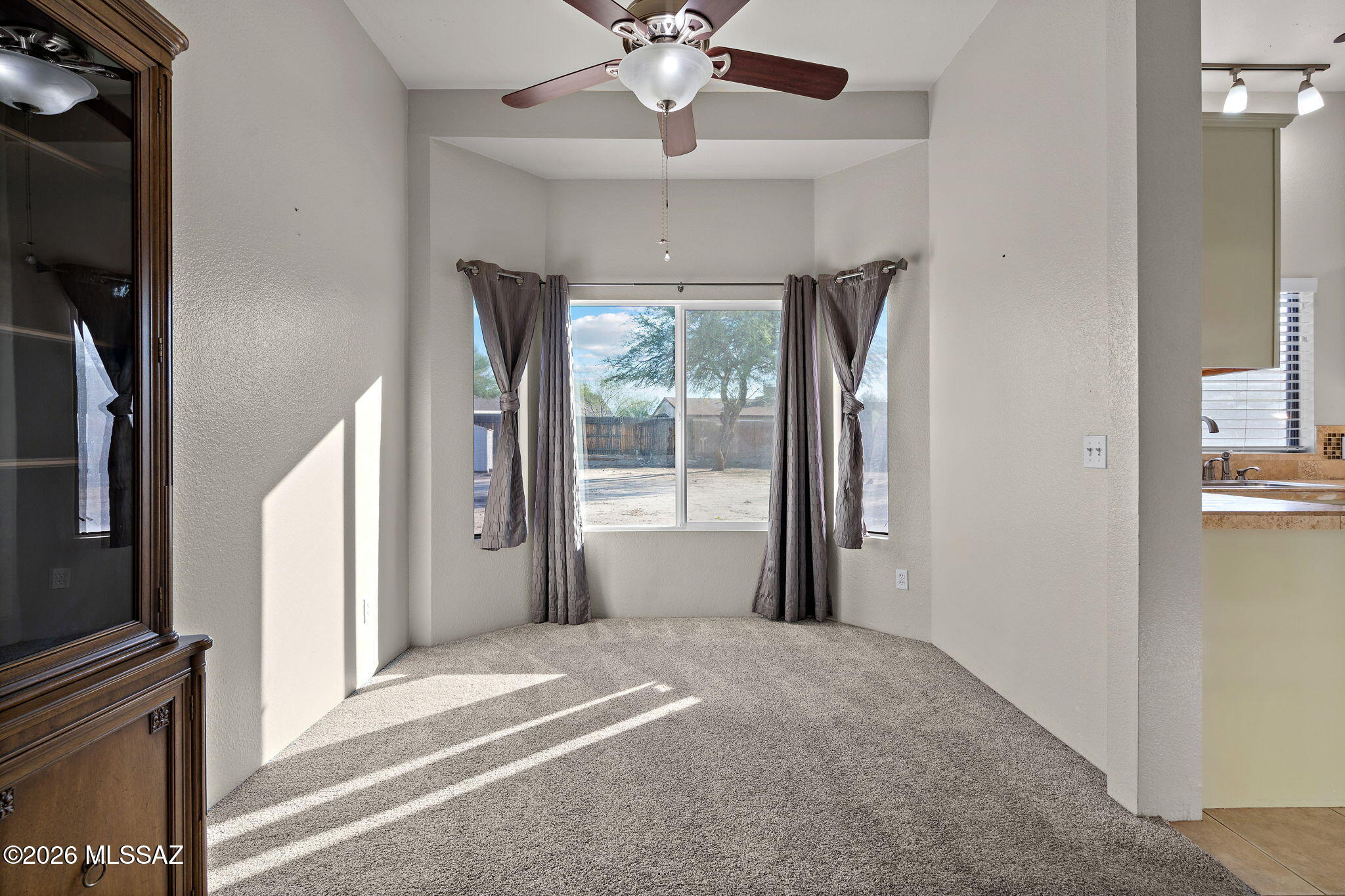 Meadowbrook (270-272, 335-347, 404-409) - Residential