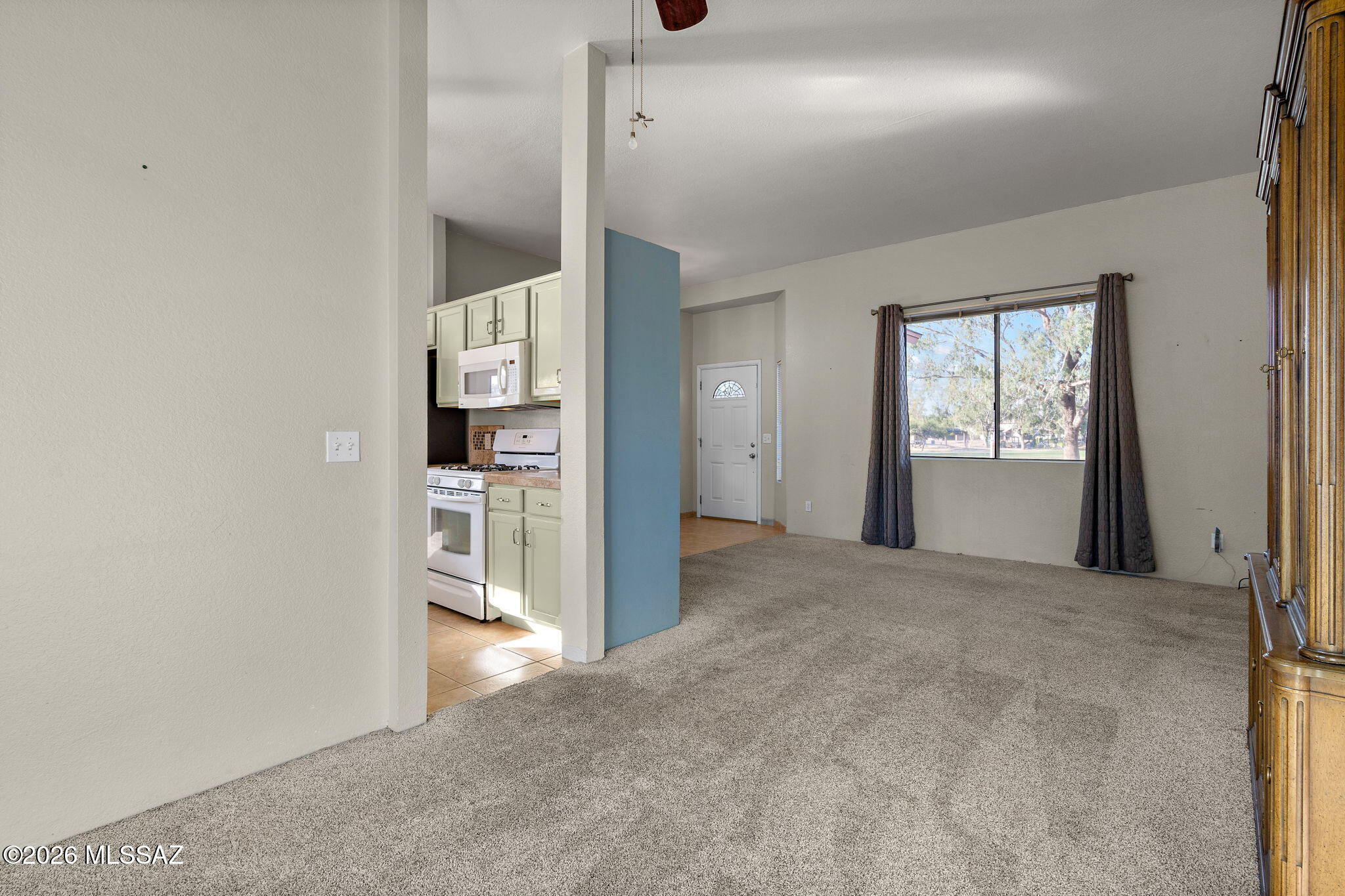 Meadowbrook (270-272, 335-347, 404-409) - Residential