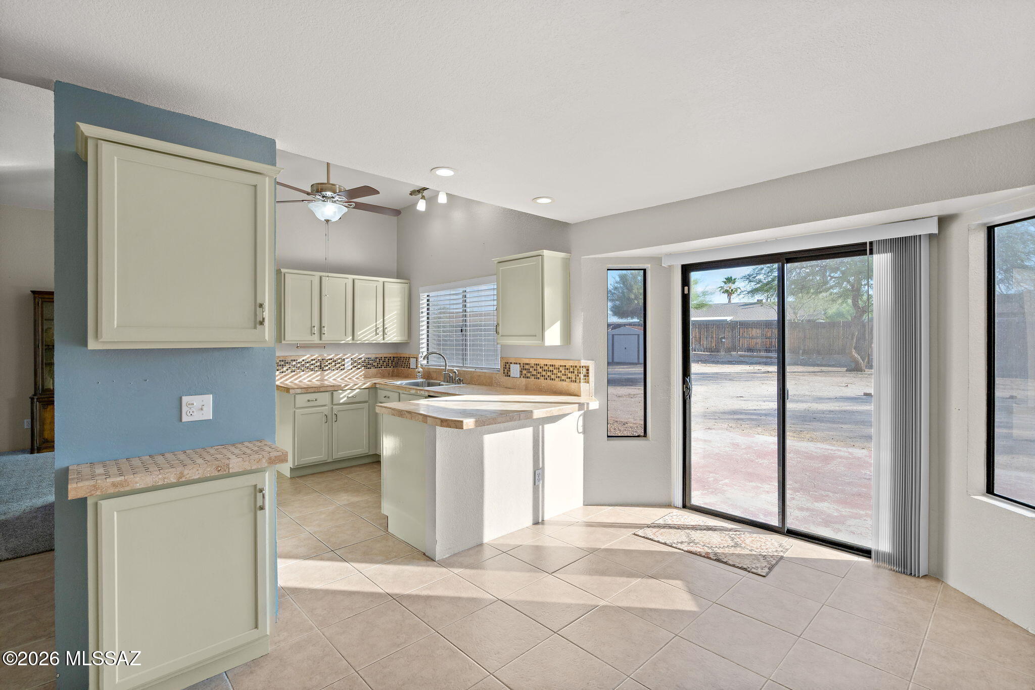 Meadowbrook (270-272, 335-347, 404-409) - Residential