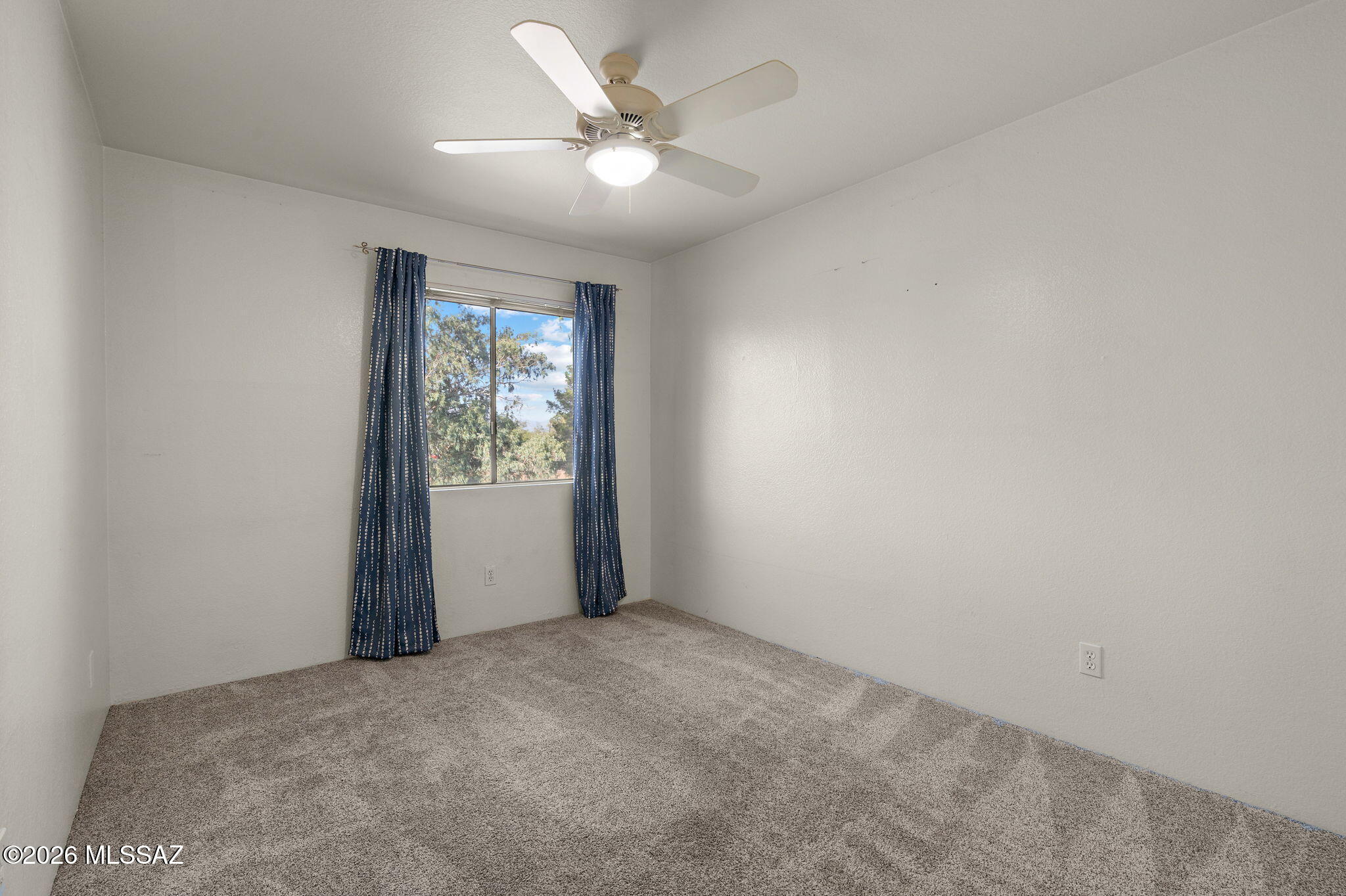 Meadowbrook (270-272, 335-347, 404-409) - Residential