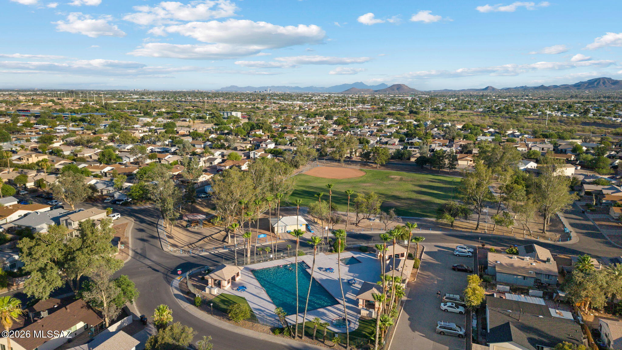 Meadowbrook (270-272, 335-347, 404-409) - Residential