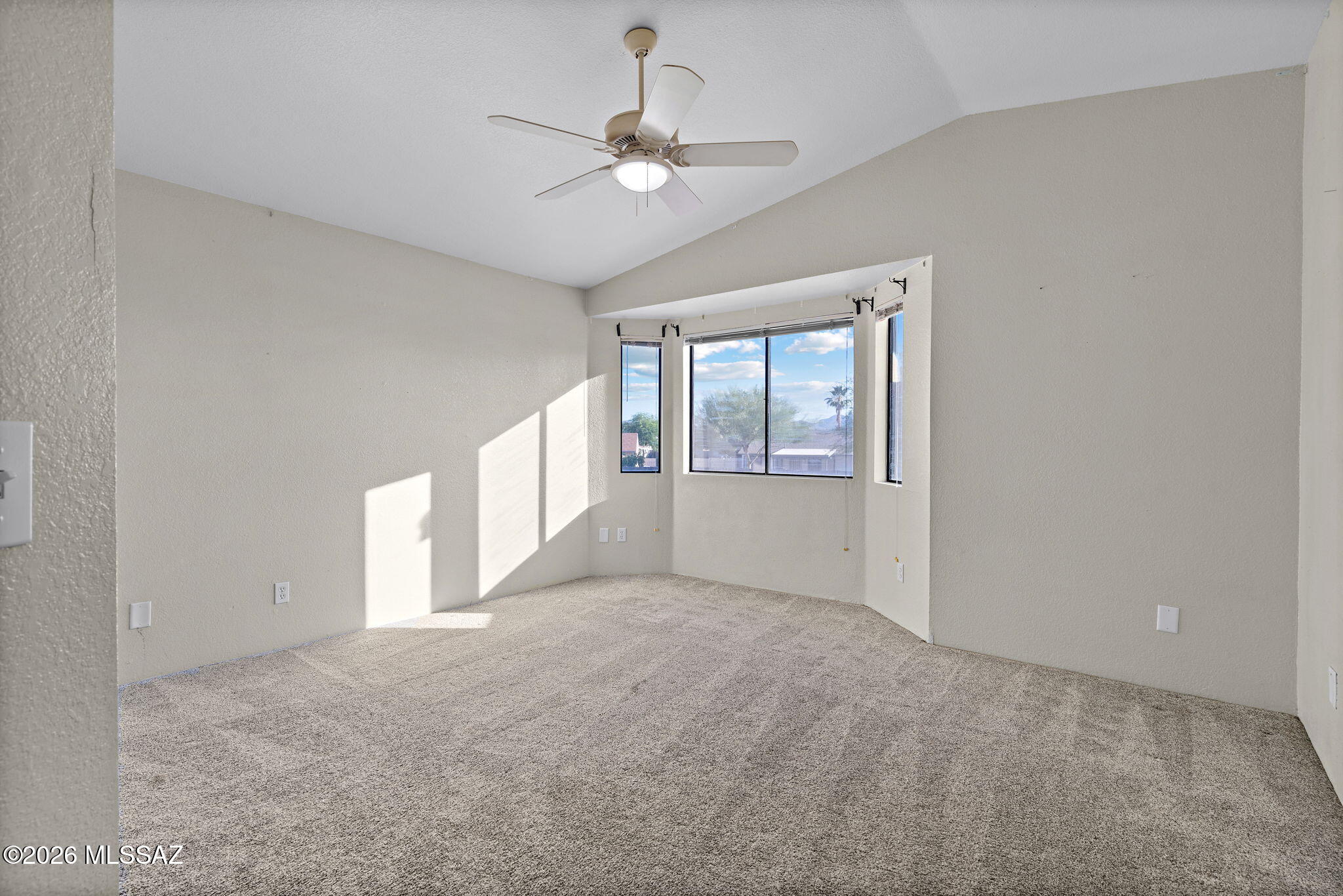 Meadowbrook (270-272, 335-347, 404-409) - Residential
