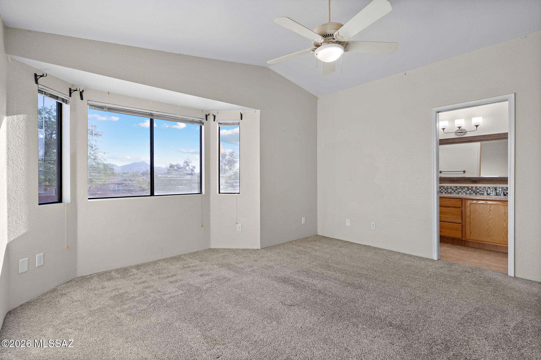 Meadowbrook (270-272, 335-347, 404-409) - Residential