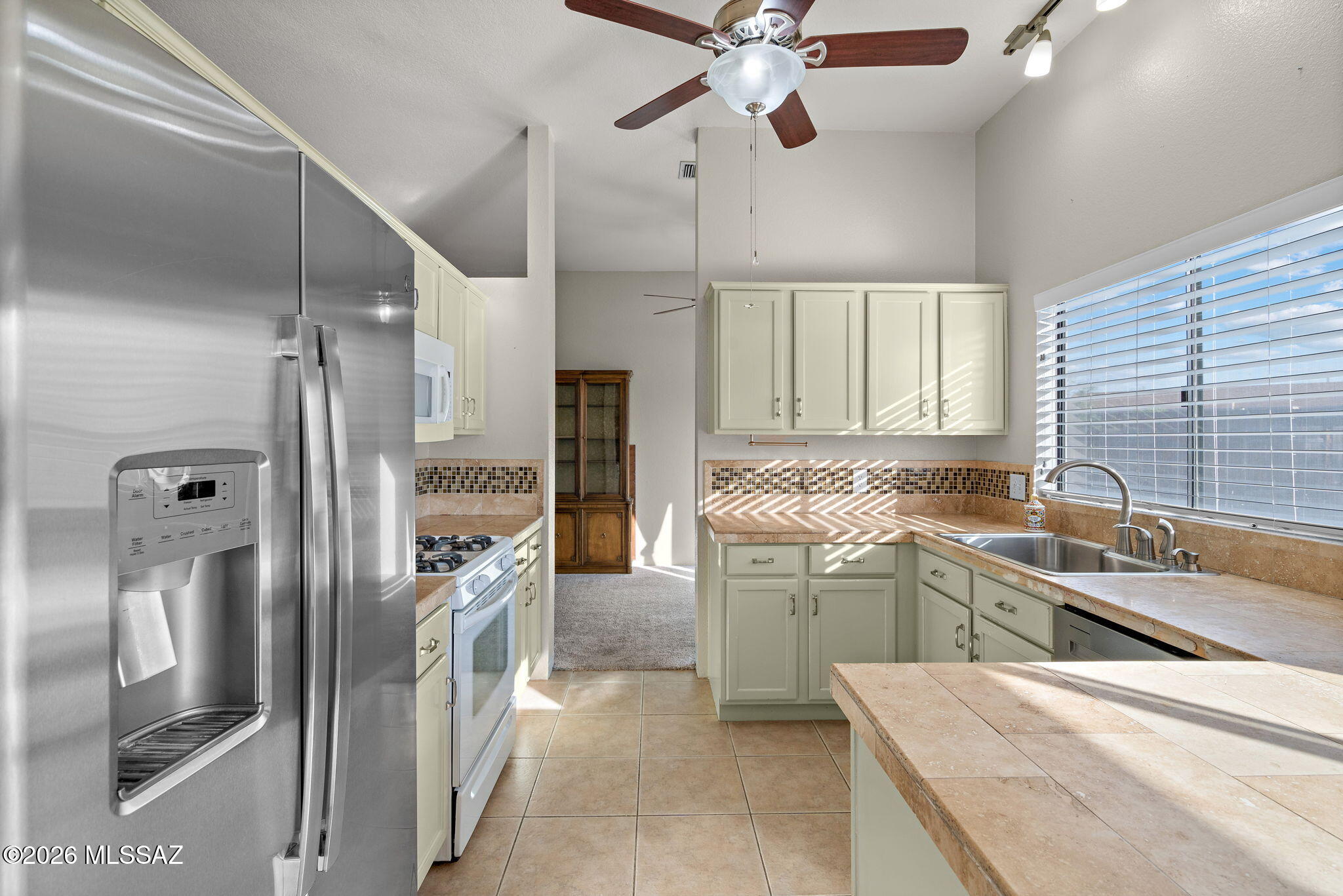 Meadowbrook (270-272, 335-347, 404-409) - Residential