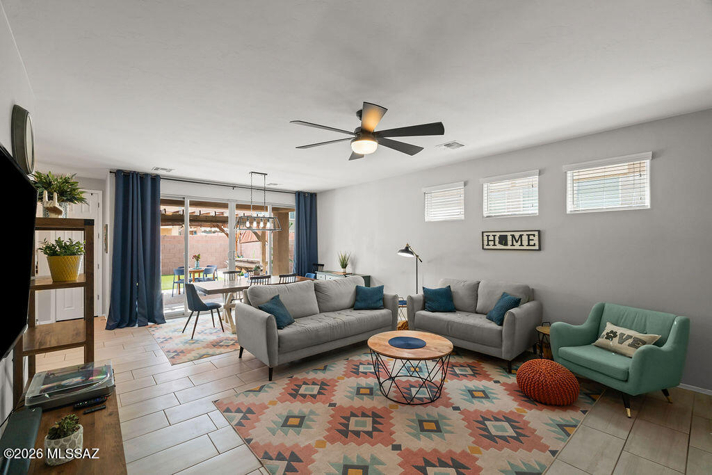 Entrada La Villita SQ20161810742 - Residential