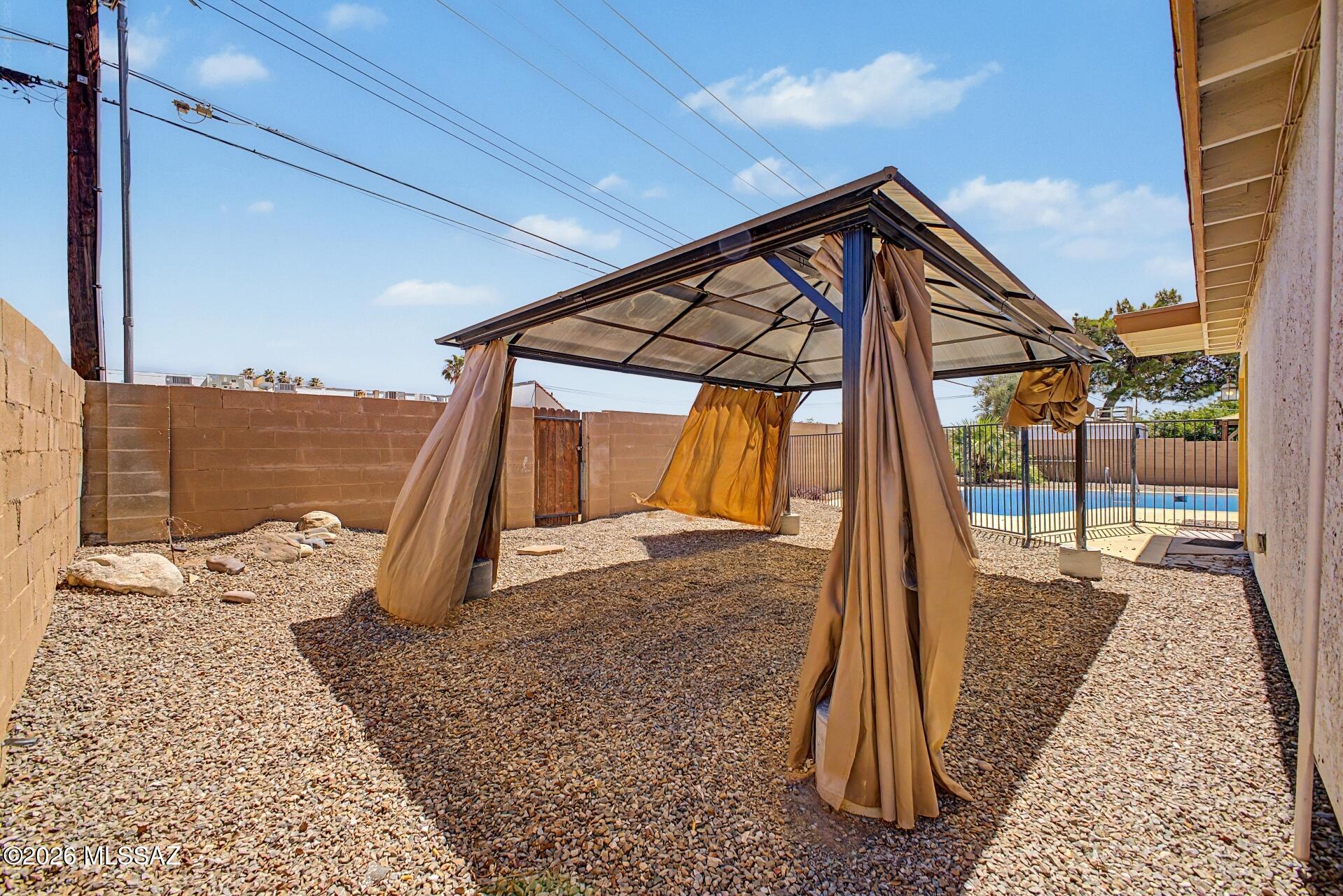 Longview Estates (57-107) - Residential