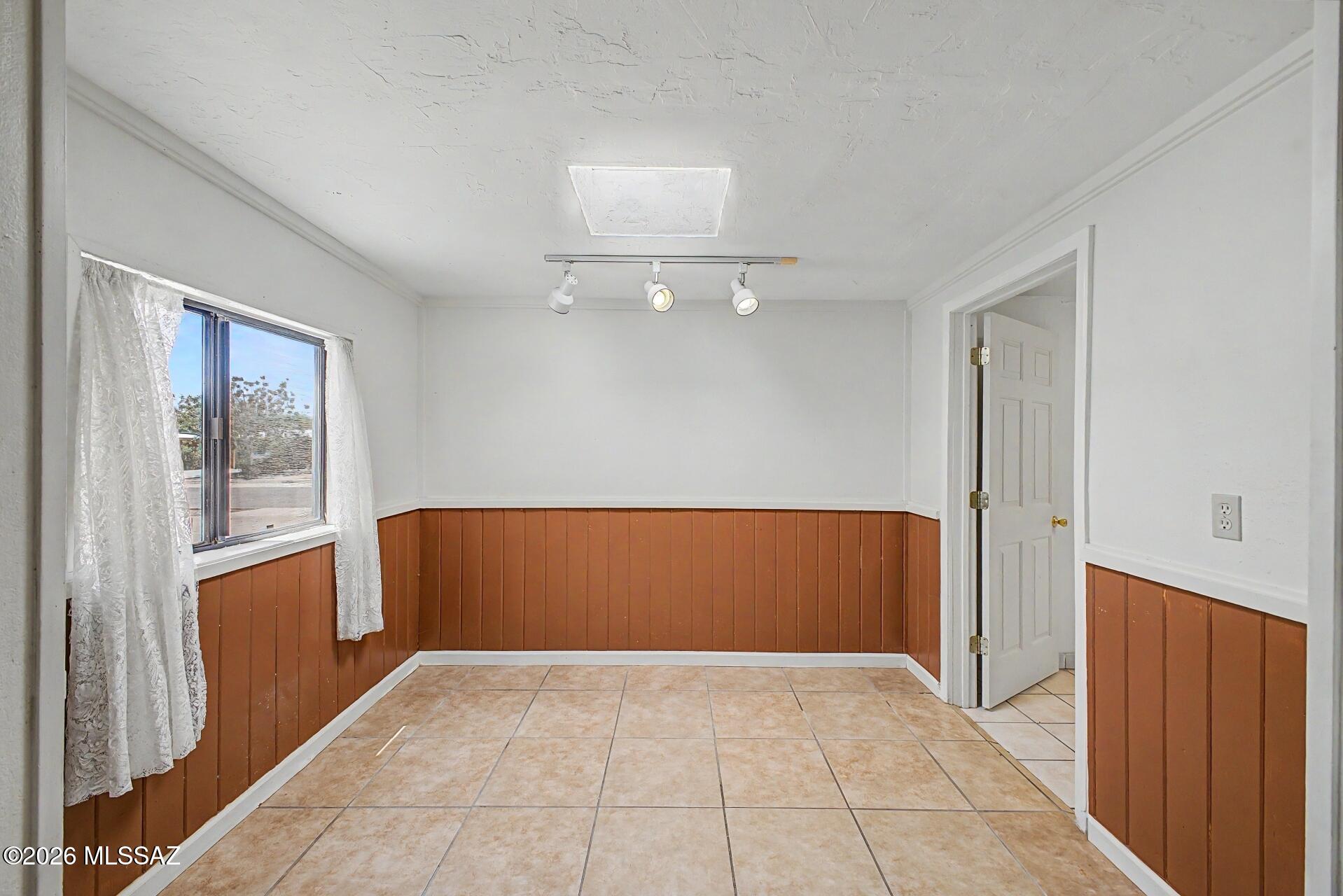 Longview Estates (57-107) - Residential