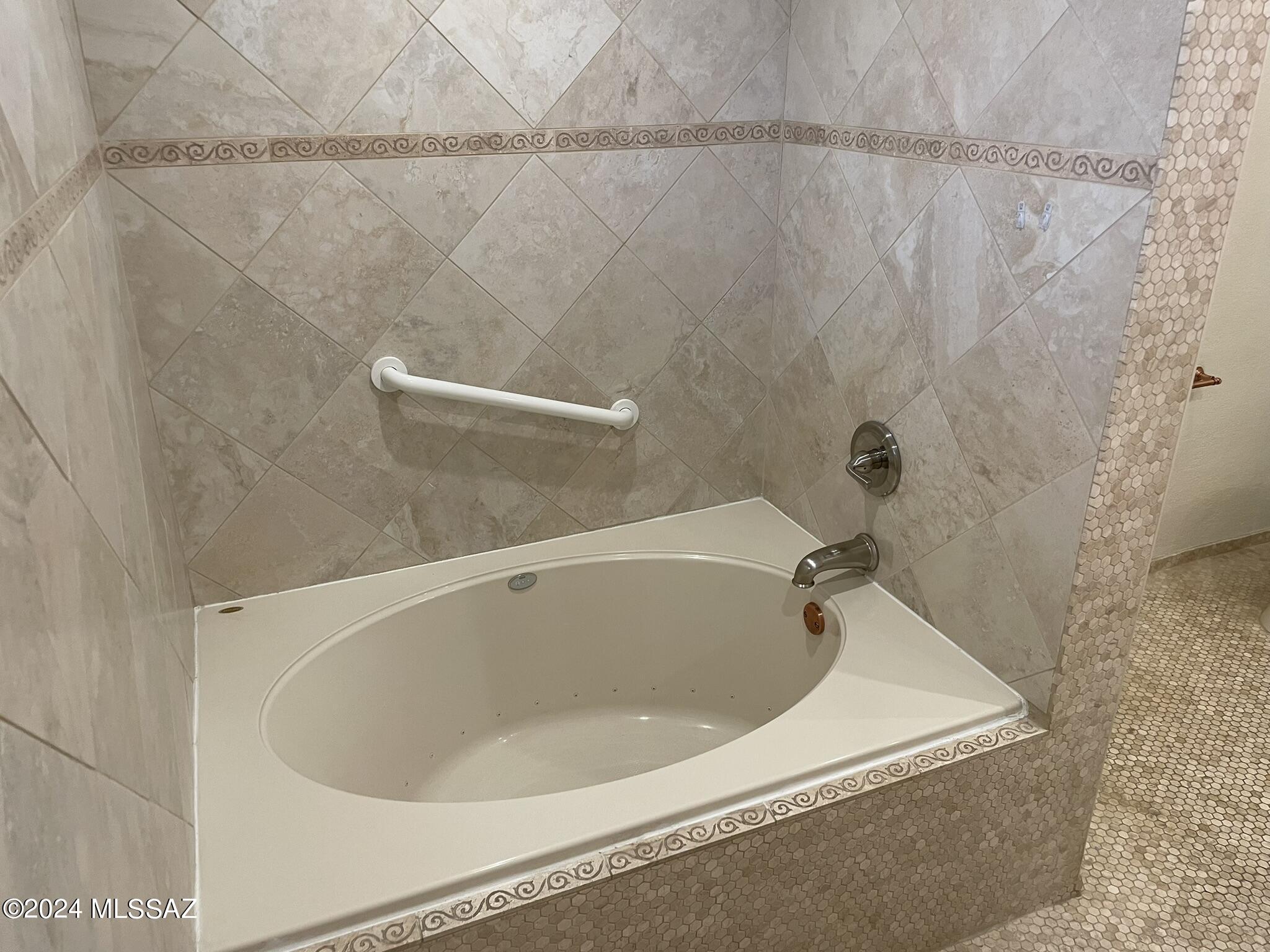 La Buena Vida Estates (74-110) - Residential Lease