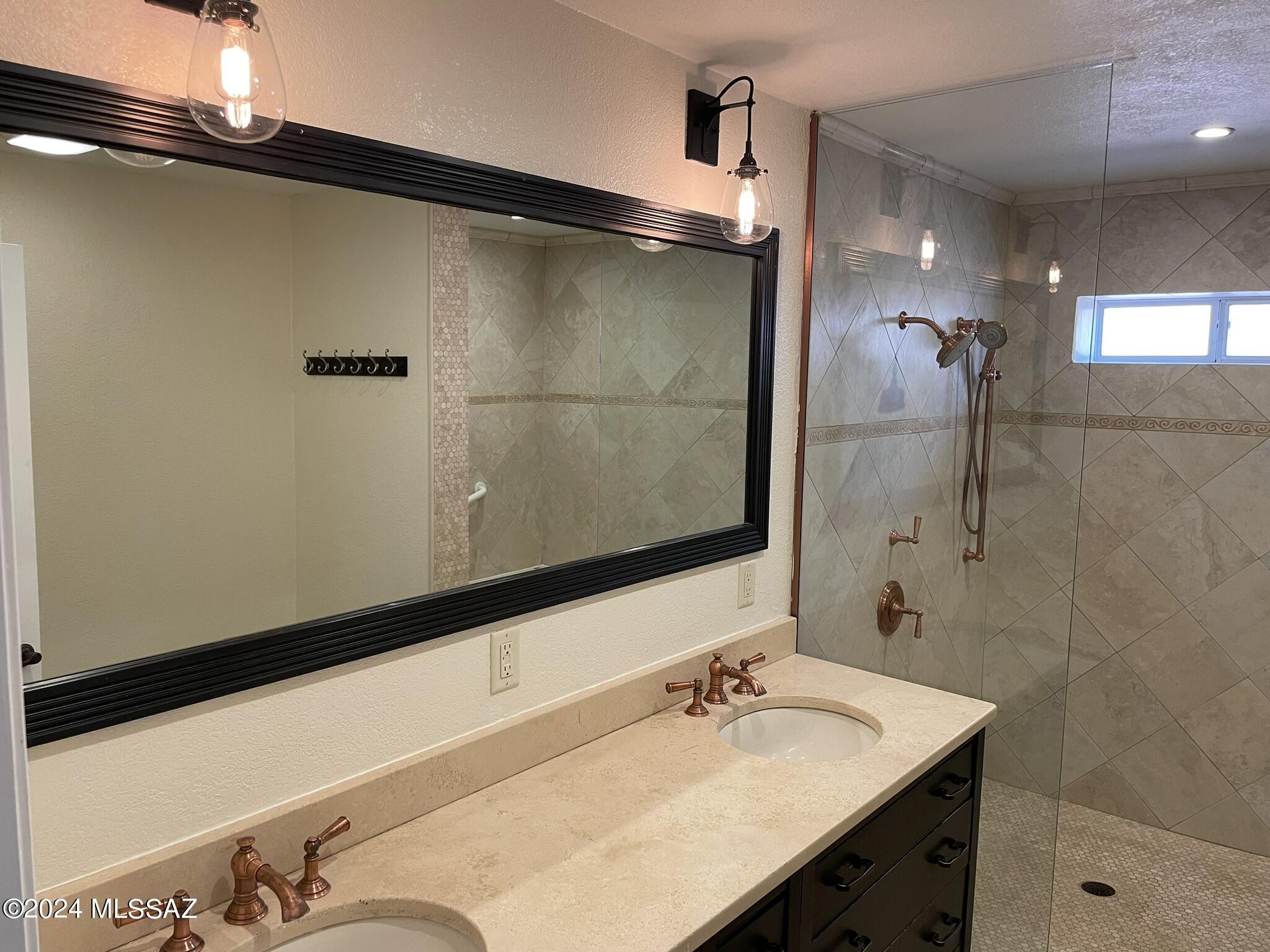 La Buena Vida Estates (74-110) - Residential Lease