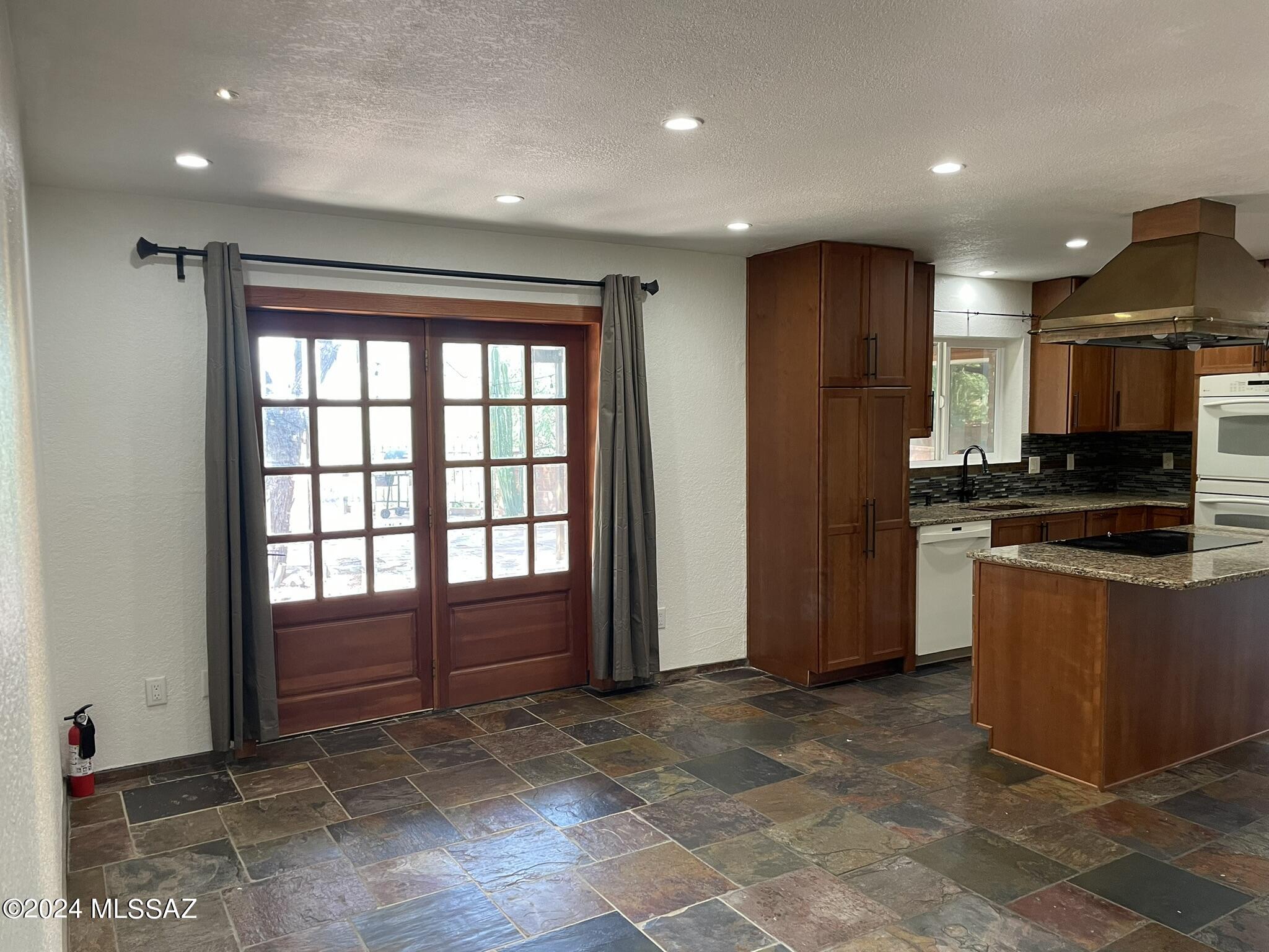 La Buena Vida Estates (74-110) - Residential Lease