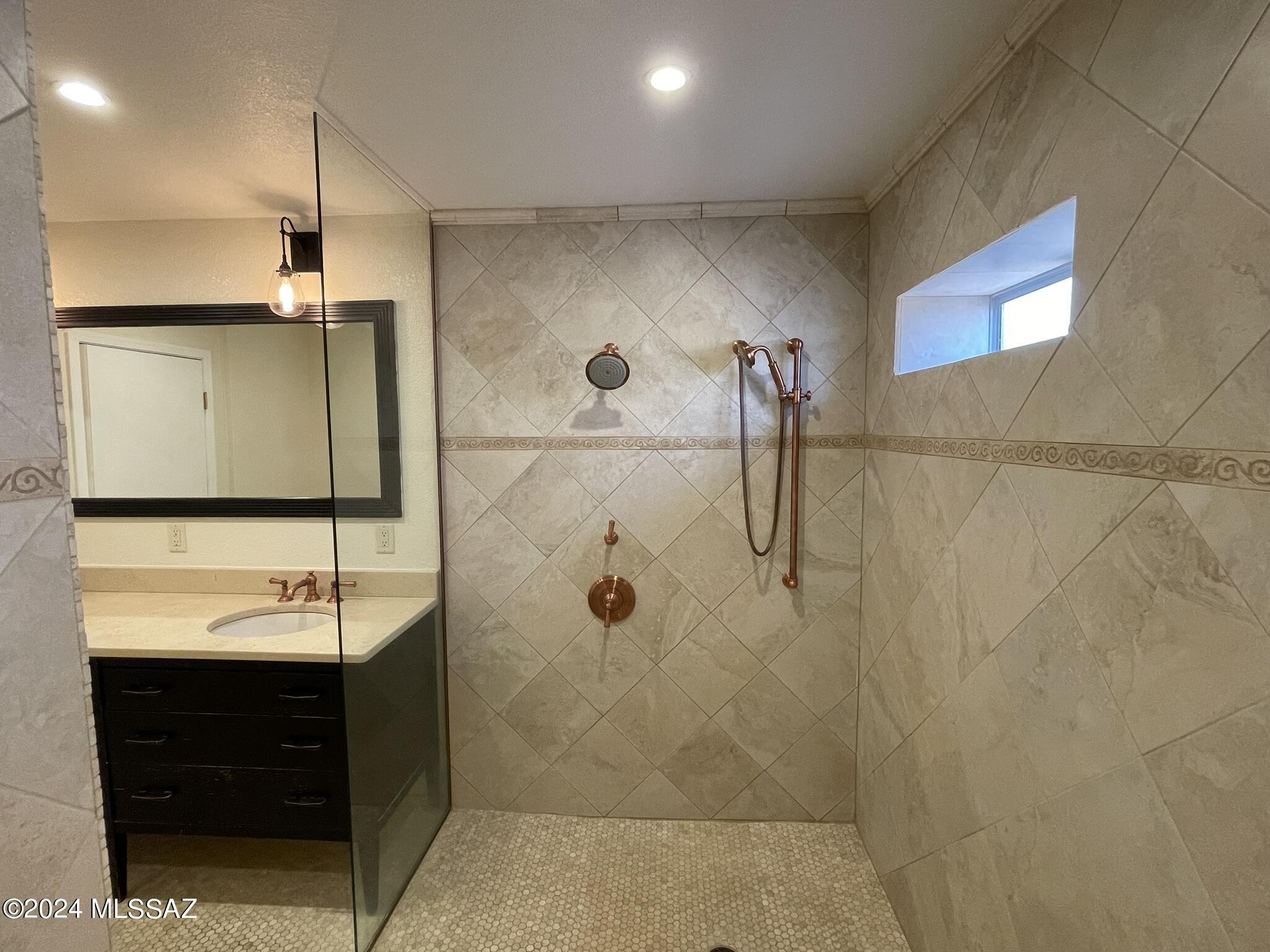 La Buena Vida Estates (74-110) - Residential Lease
