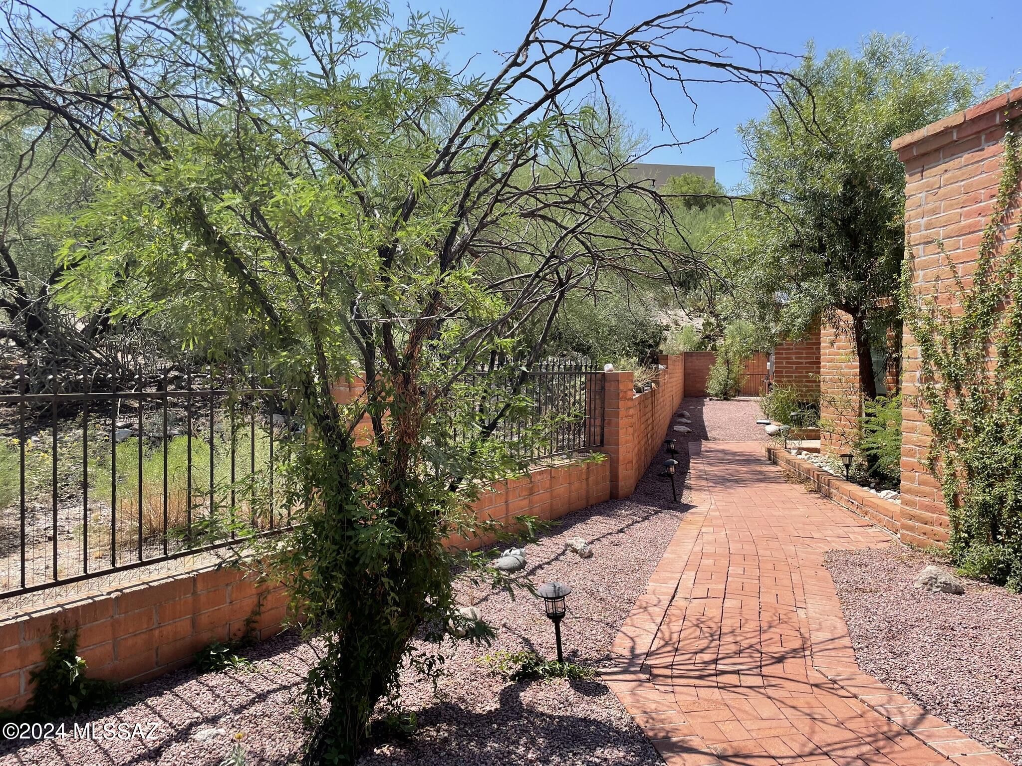 La Buena Vida Estates (74-110) - Residential Lease