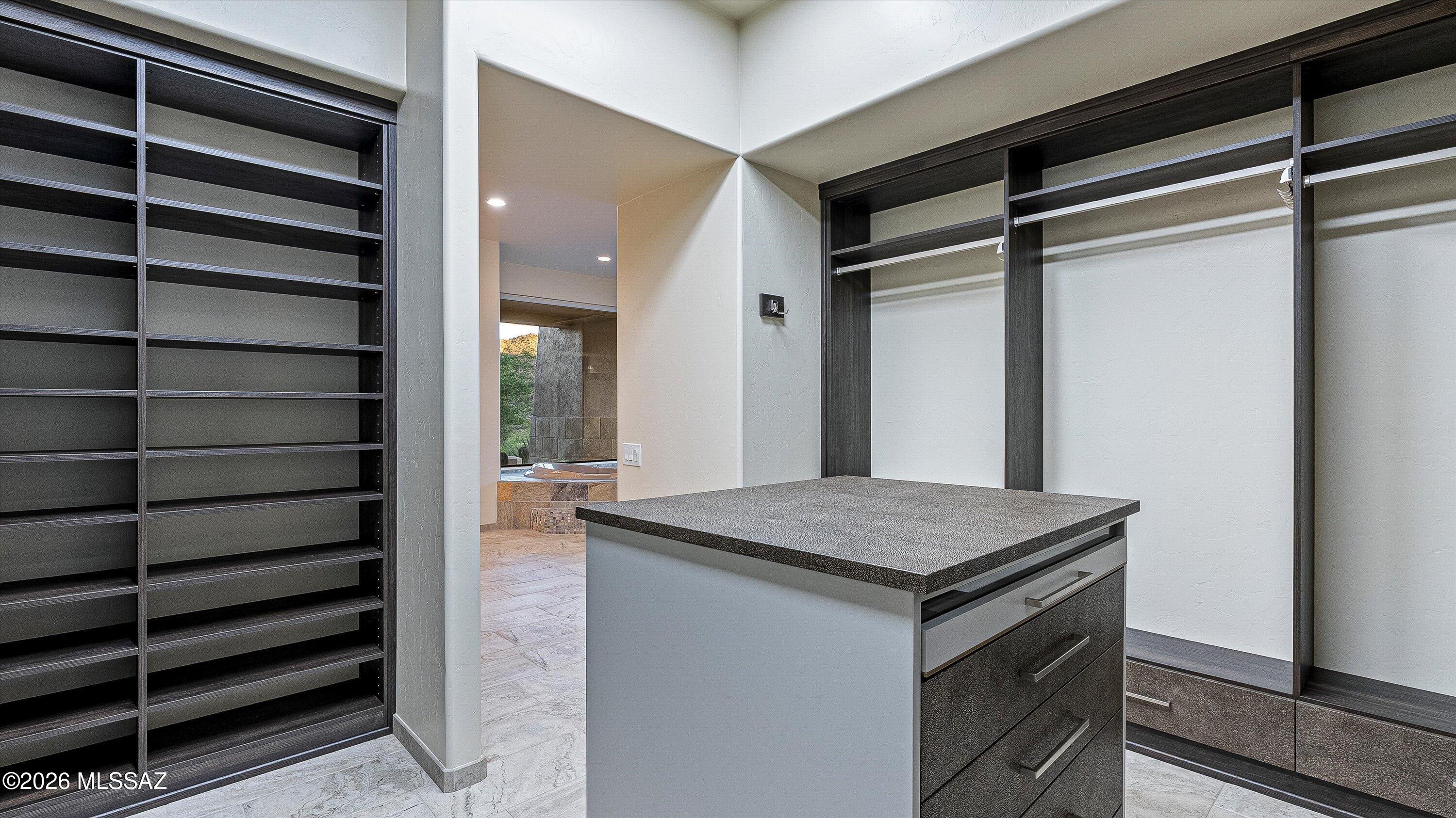 Canyon Pass III At Dove Mountain (111-181) - Residential