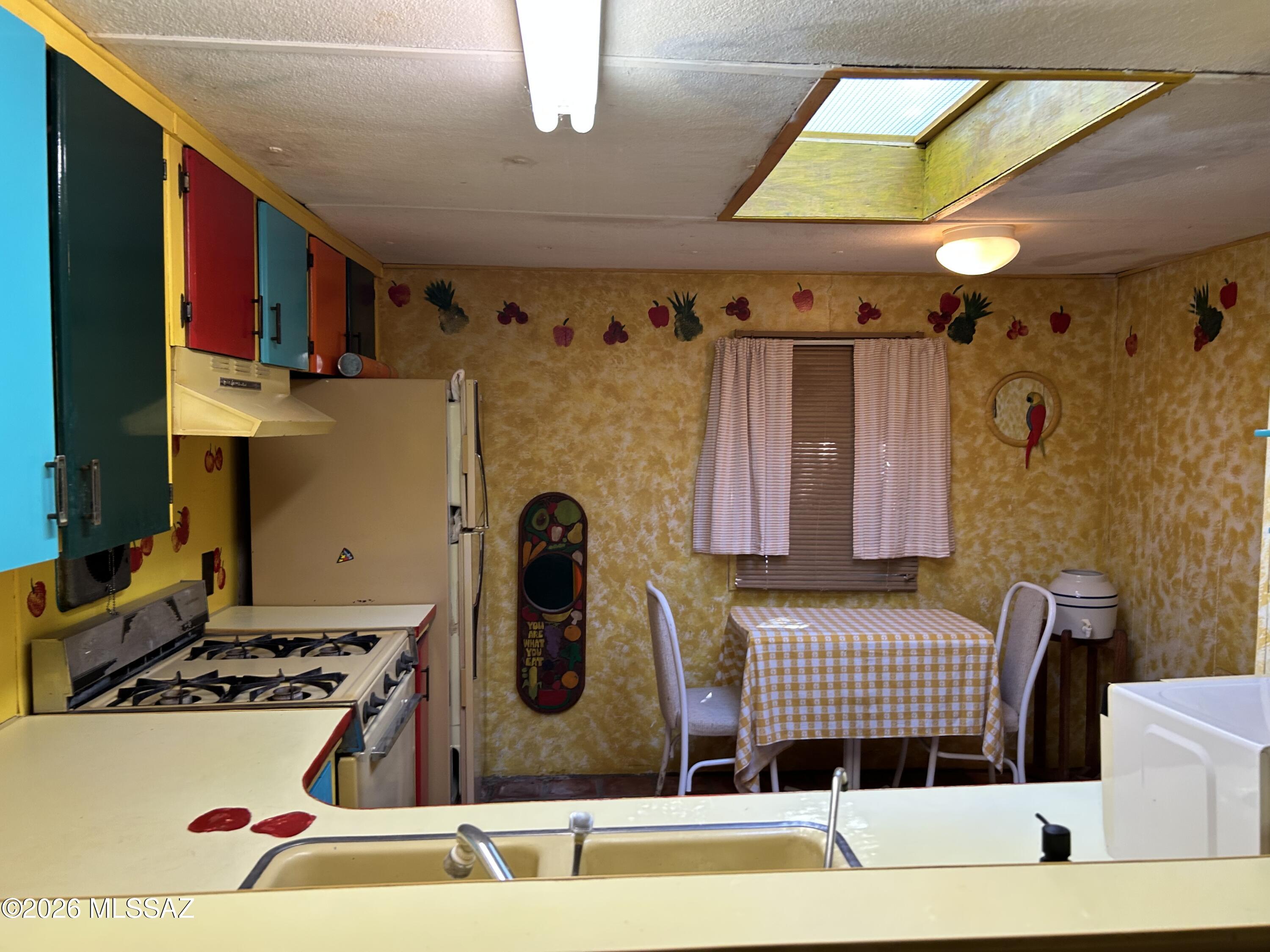 Fairlawn Manor - Residential
