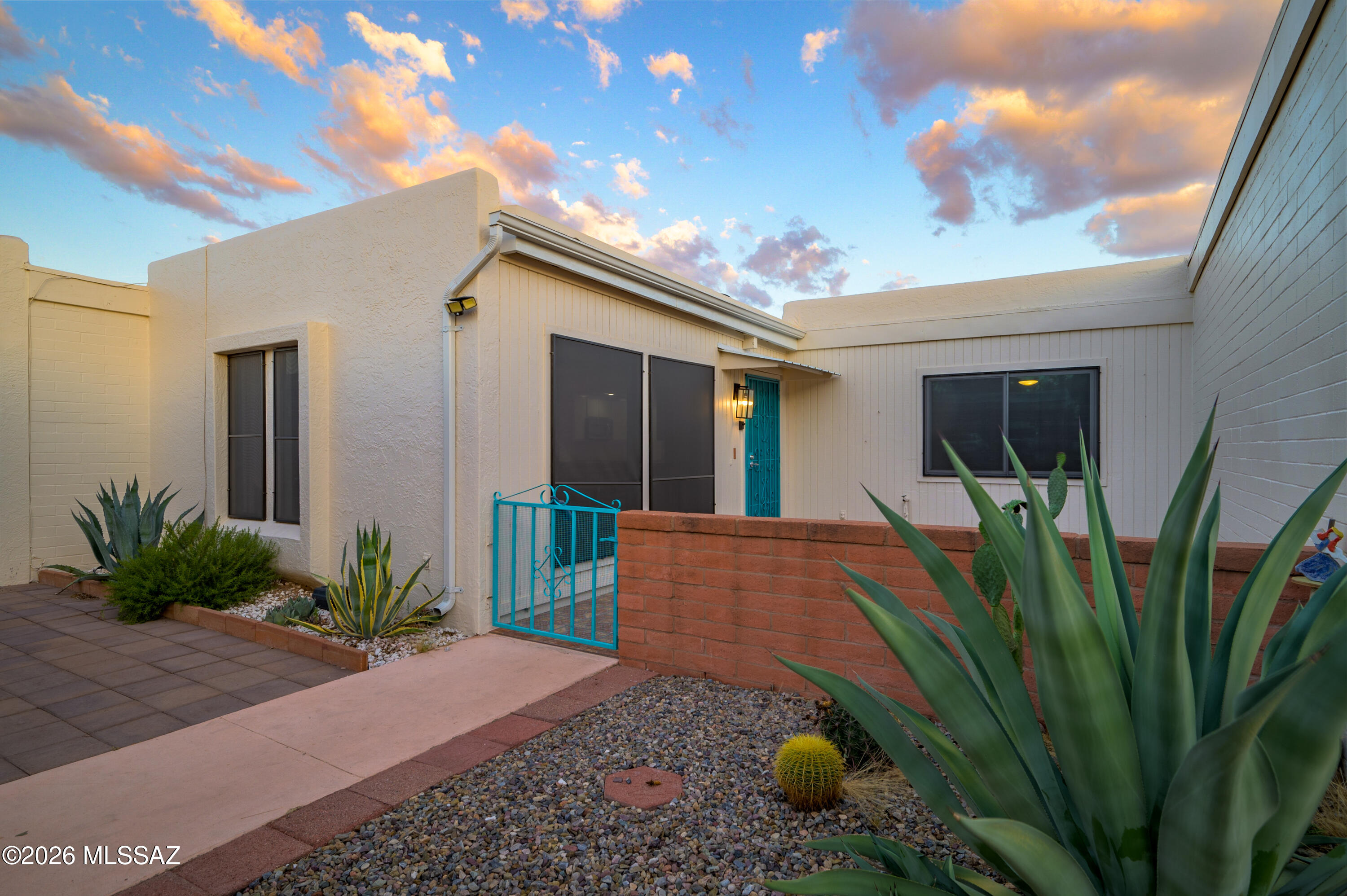 Green Valley Townhouses NO.7 - Residential