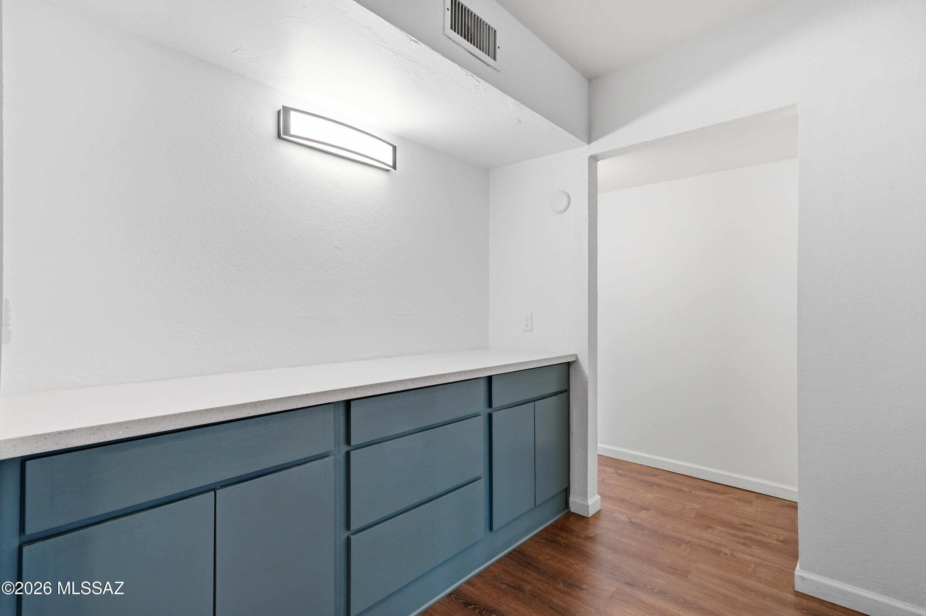 Green Valley Townhouses NO.7 - Residential