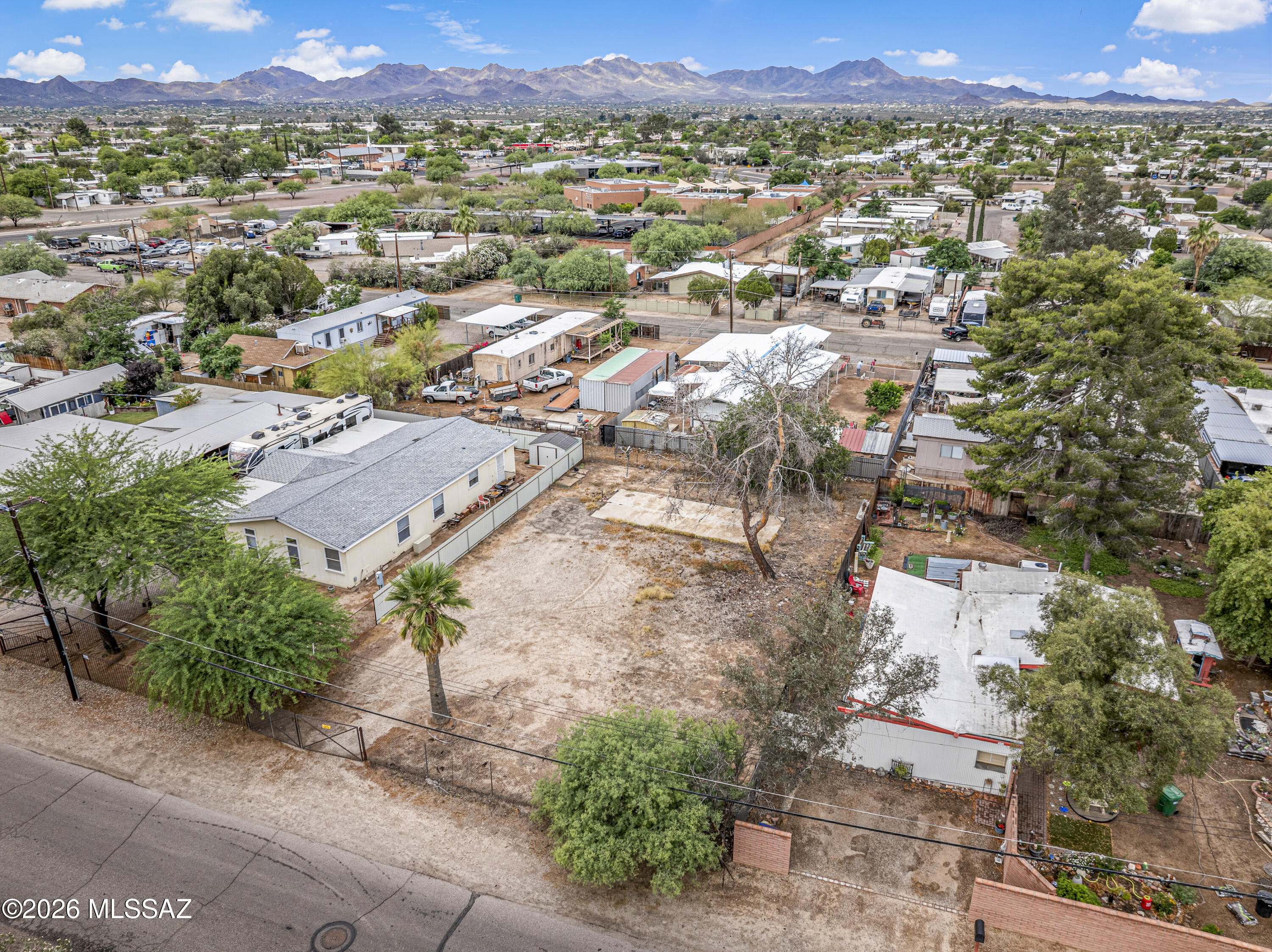 Pomona Addition - Land