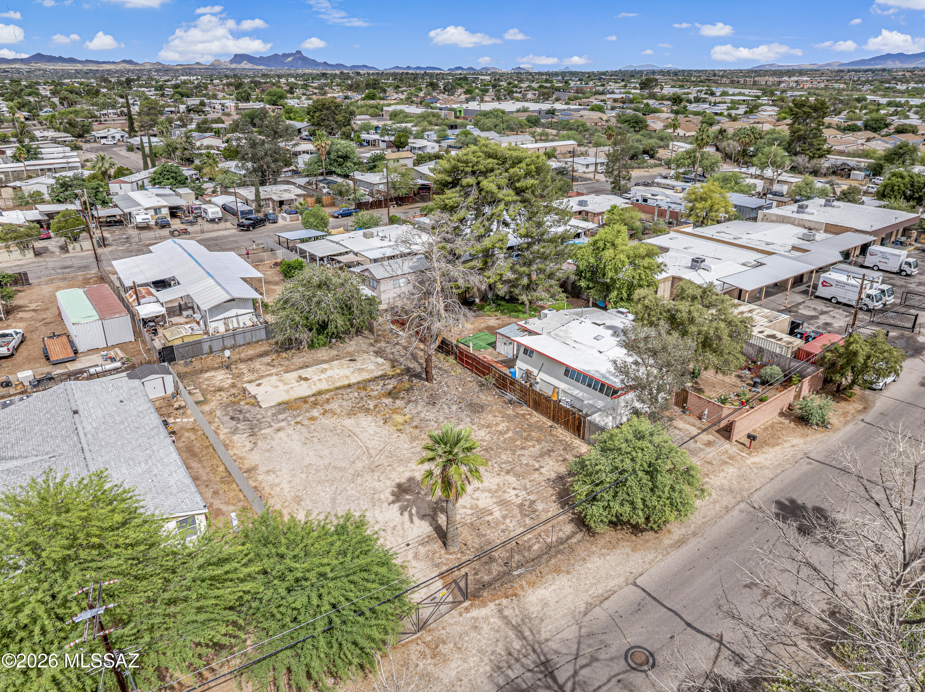 Pomona Addition - Land