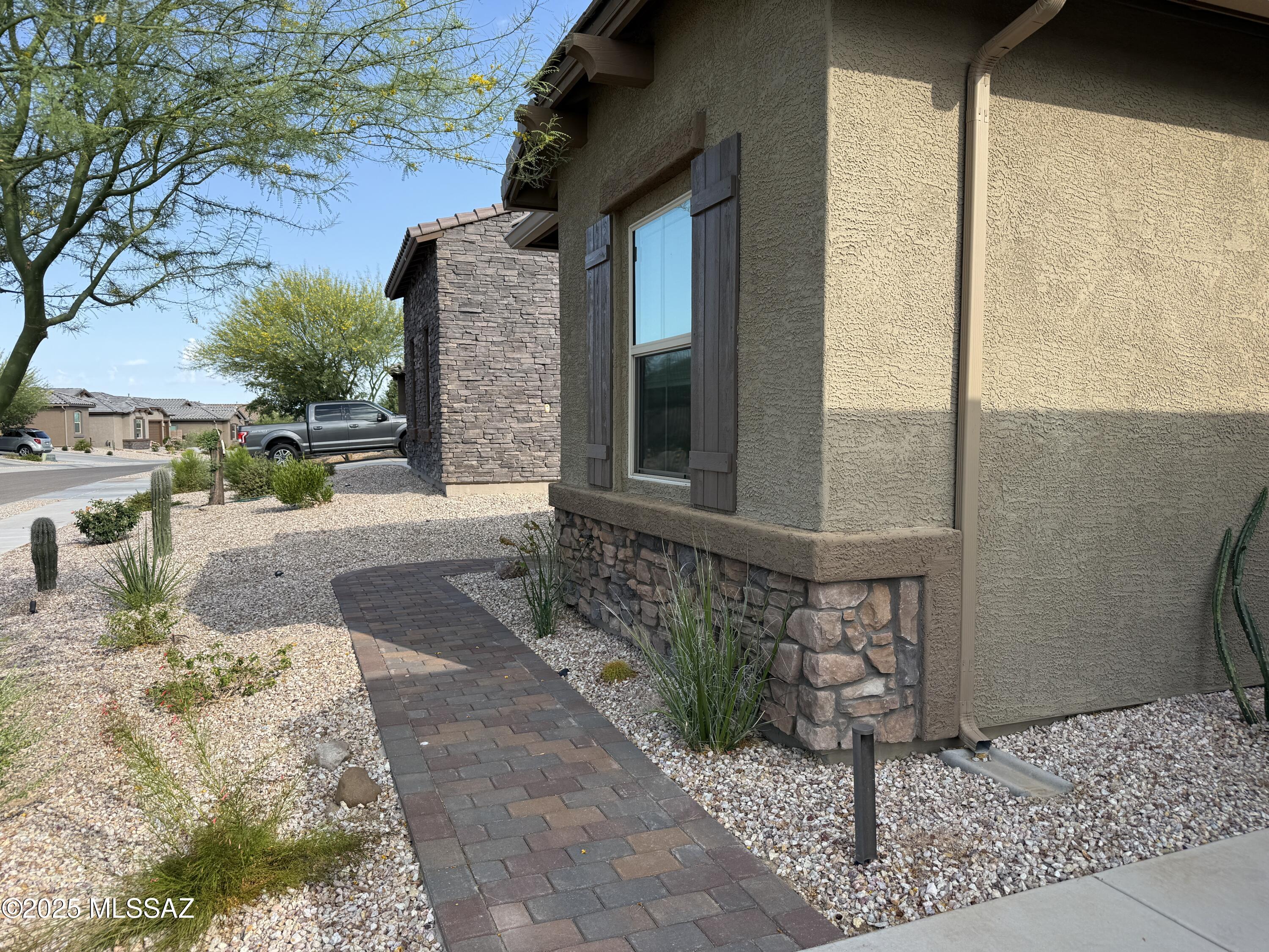 Overton Reserve SQ20171430021 - Residential Lease