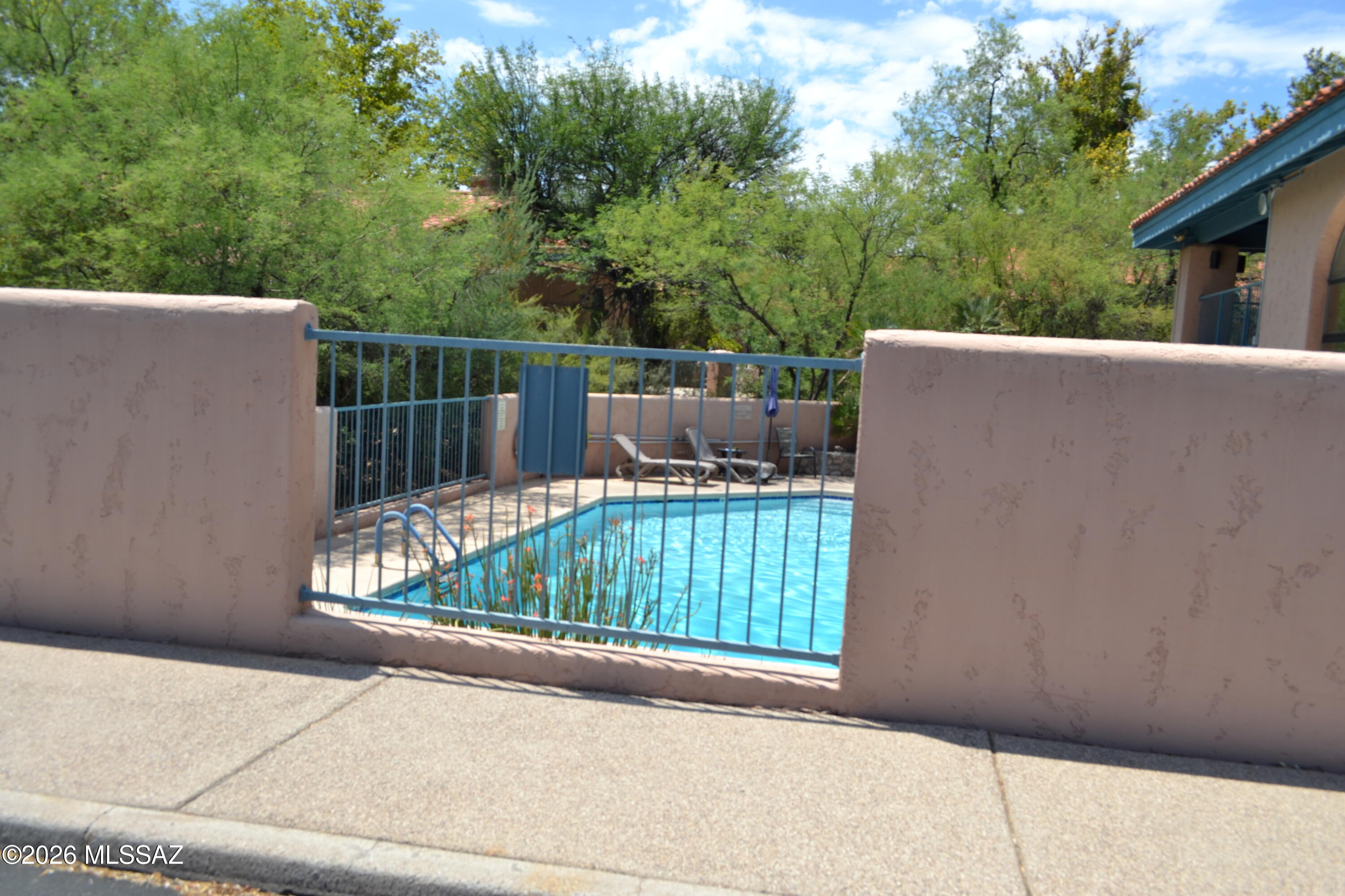 Ventana De Sabino Villas (1-90) - Residential Lease