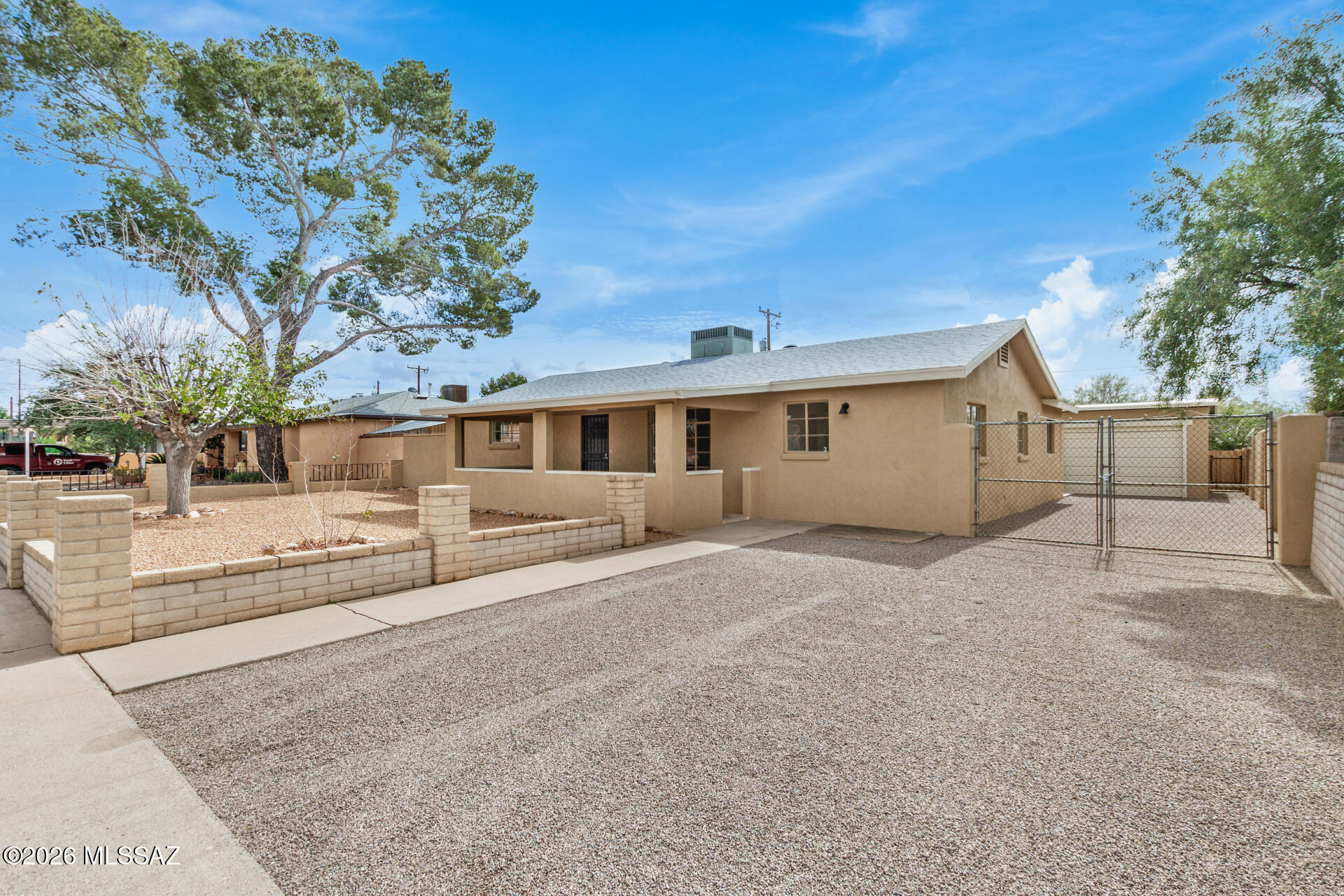 Mission Manor - Residential