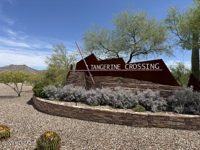 Welcome to the gated community of Tangerine Crossing! Beautifully maintained 3-bedroom, 3-bath 1703sq ft of comfortable living on a corner lot. Open floor plan features a spacious kitchen with granite countertops, abundant cabinetry, ALL appliances are included, flowing into living room--perfect for entertaining family and friends.
Oversized primary suite is a true retreat, complete with a large walk-in closet and a spacious primary bath. Step outside to enjoy the fully landscaped front & backyard, featuring a screened-in porch that's ideal for relaxing year-round. Prime location, move-in-ready condition, lowest price in the community, this home is an incredible value and is priced to sell quickly. Don't miss your opportunity to own one of the best buys in Tangerine Crossing!