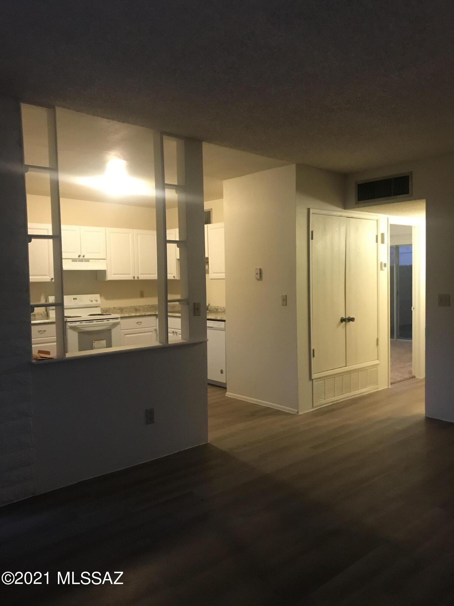 North Mountain Est. Condos - Residential Lease