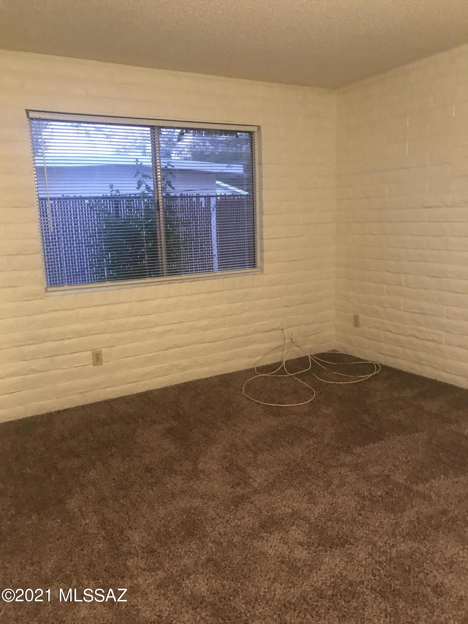 North Mountain Est. Condos - Residential Lease