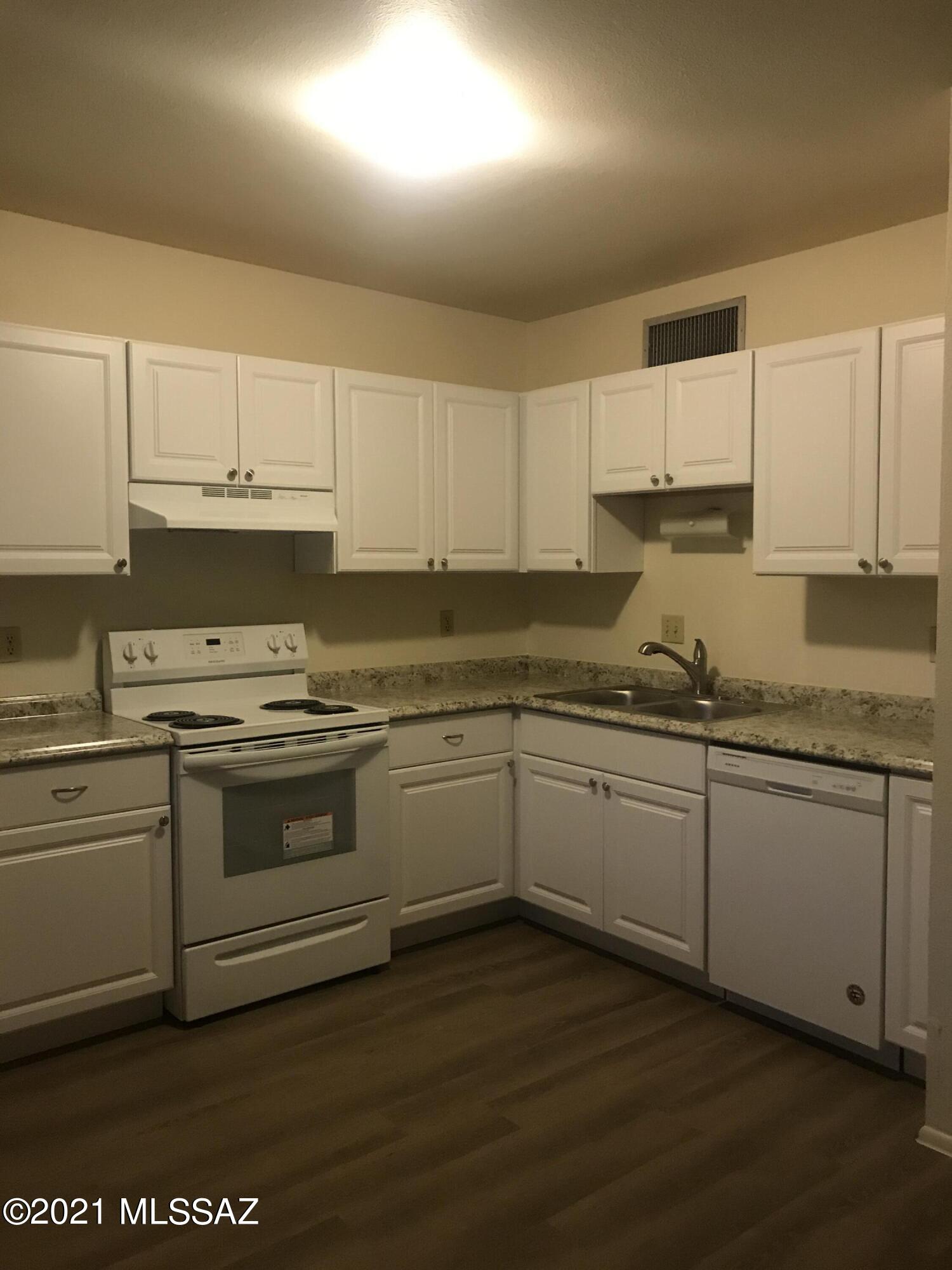 North Mountain Est. Condos - Residential Lease