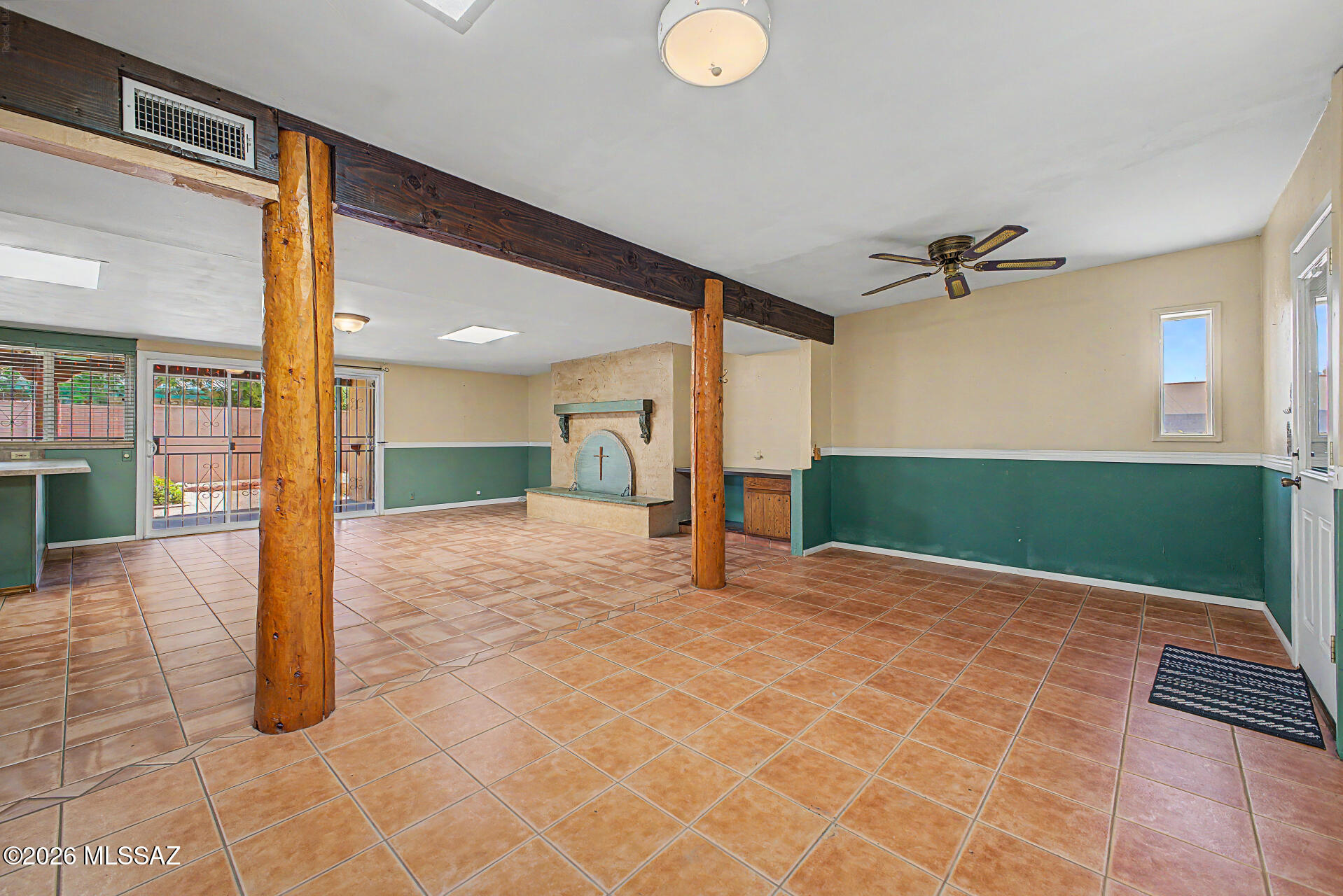 Eastern Hills (16-36) BLK 6 - Residential