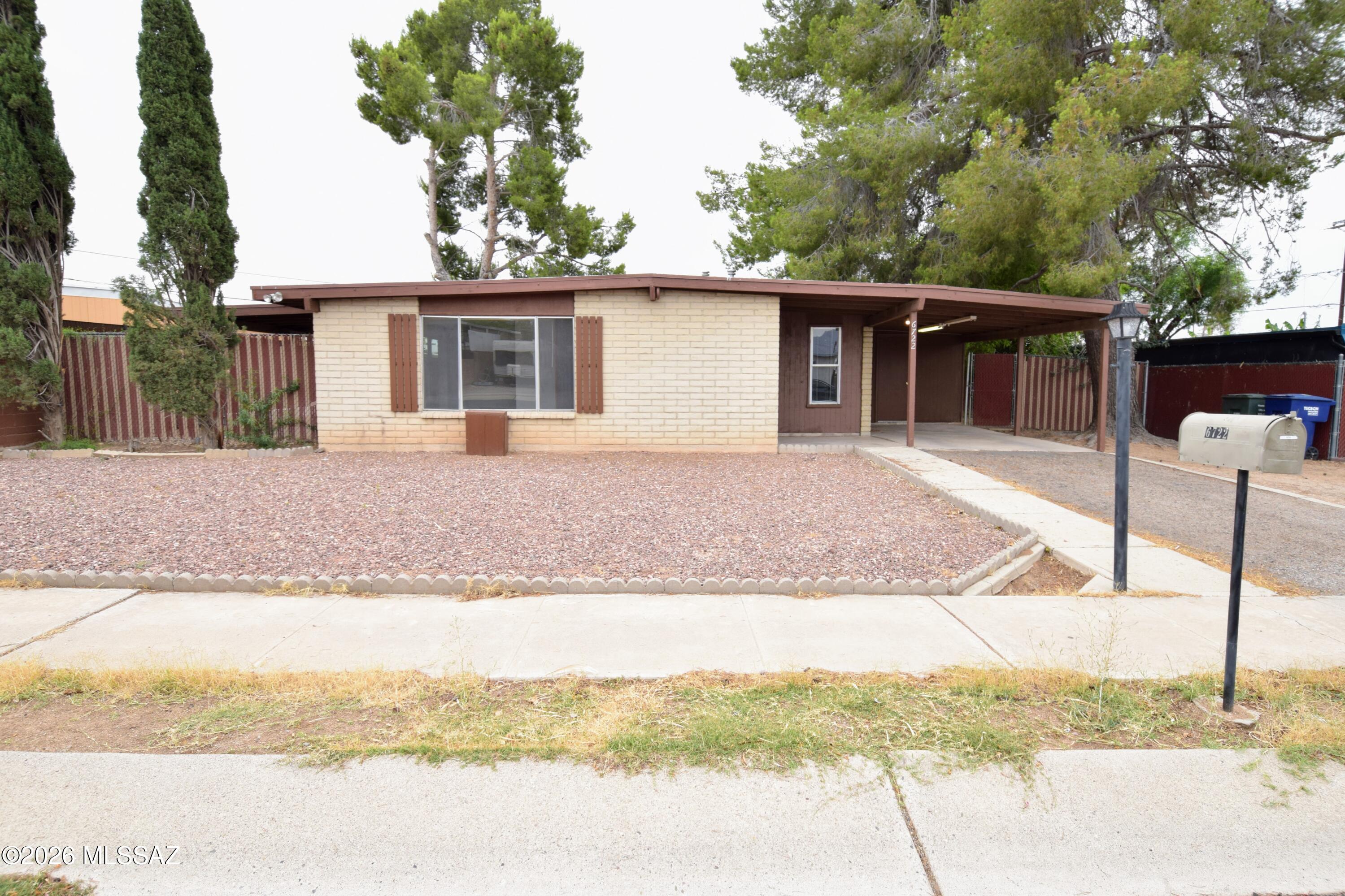 Vista Del Prado (1-274) - Residential Lease