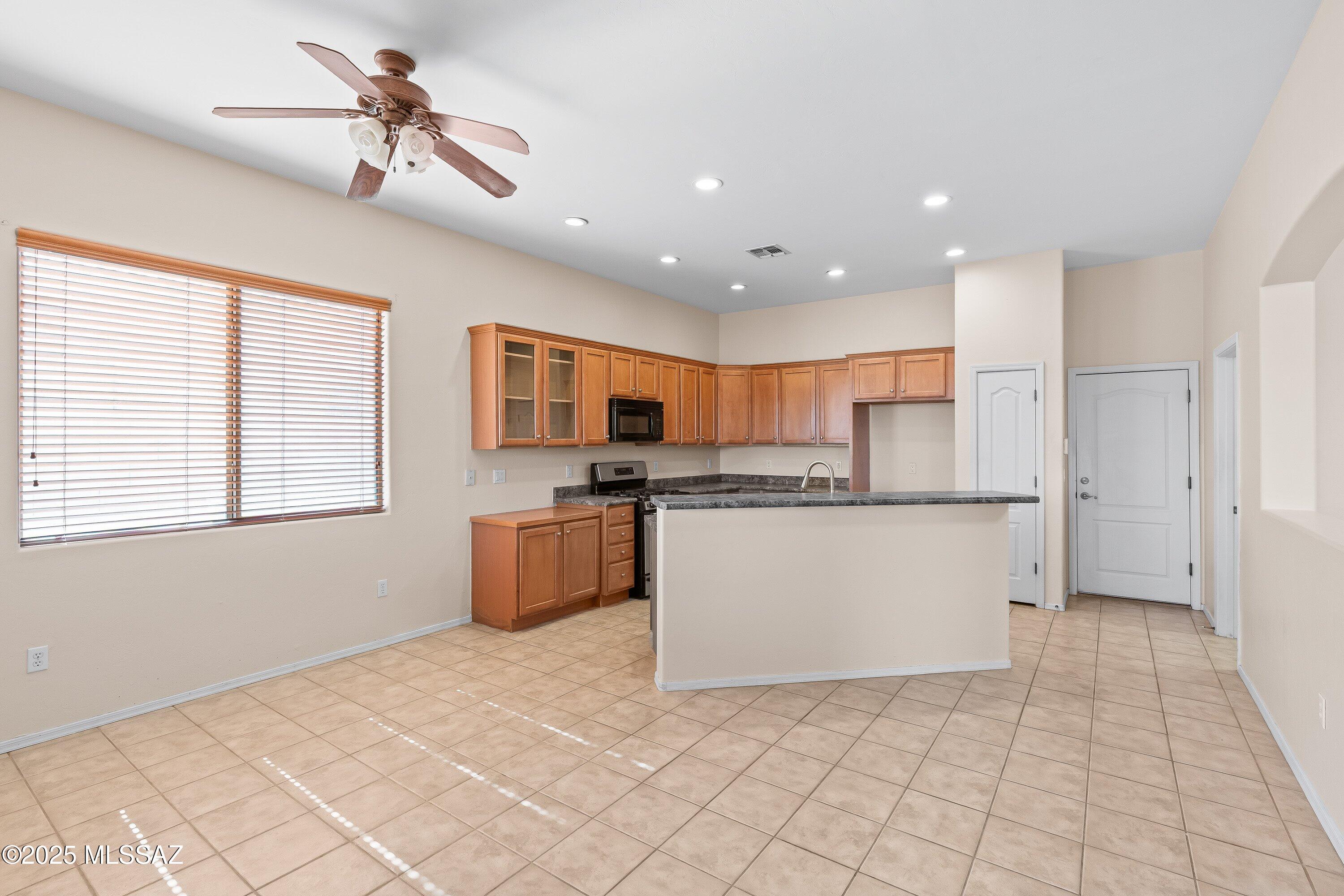 Star Valley Blk. 10 (1-228) - Residential