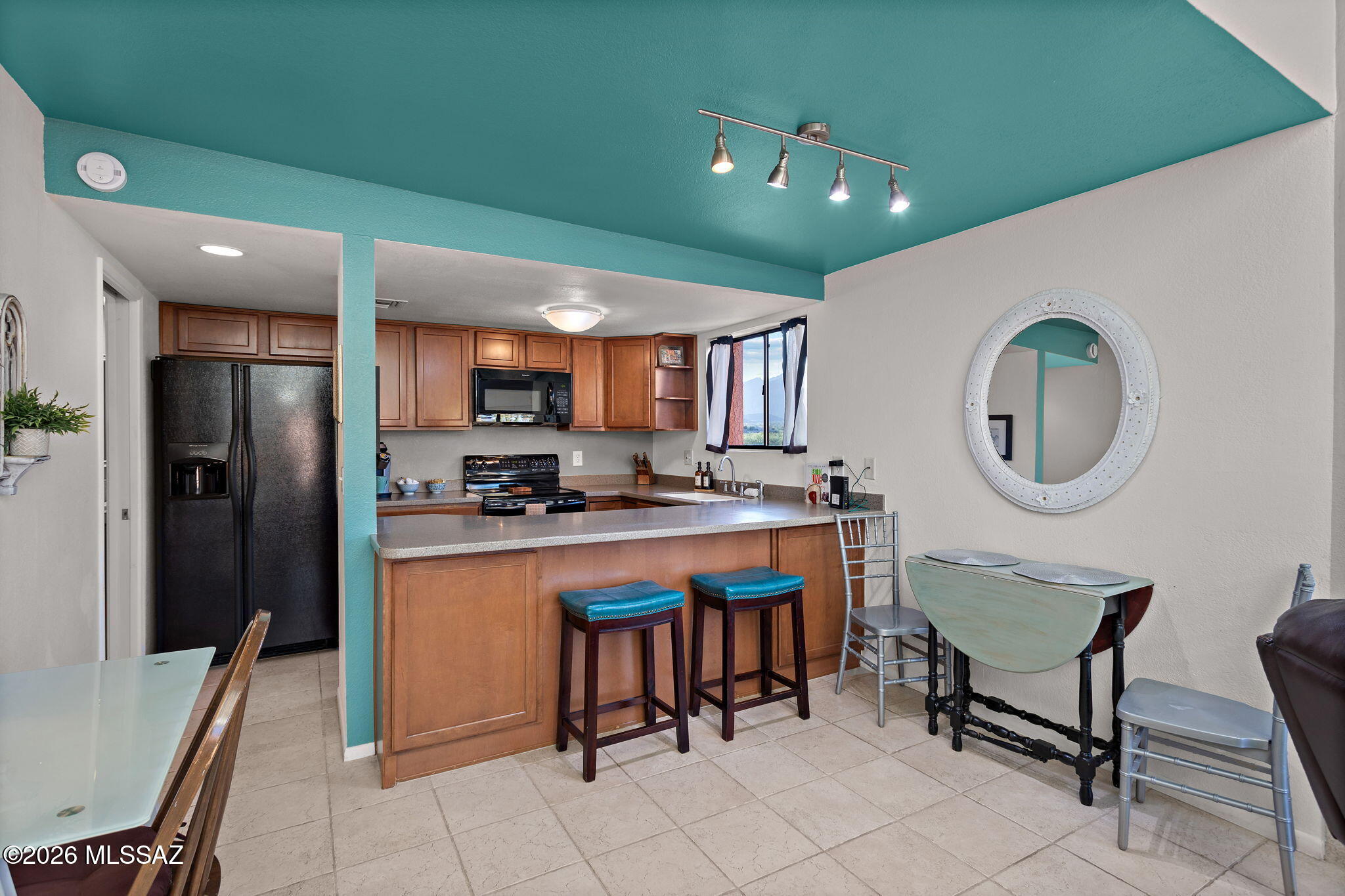 Ventana Vista Condominiums - Residential