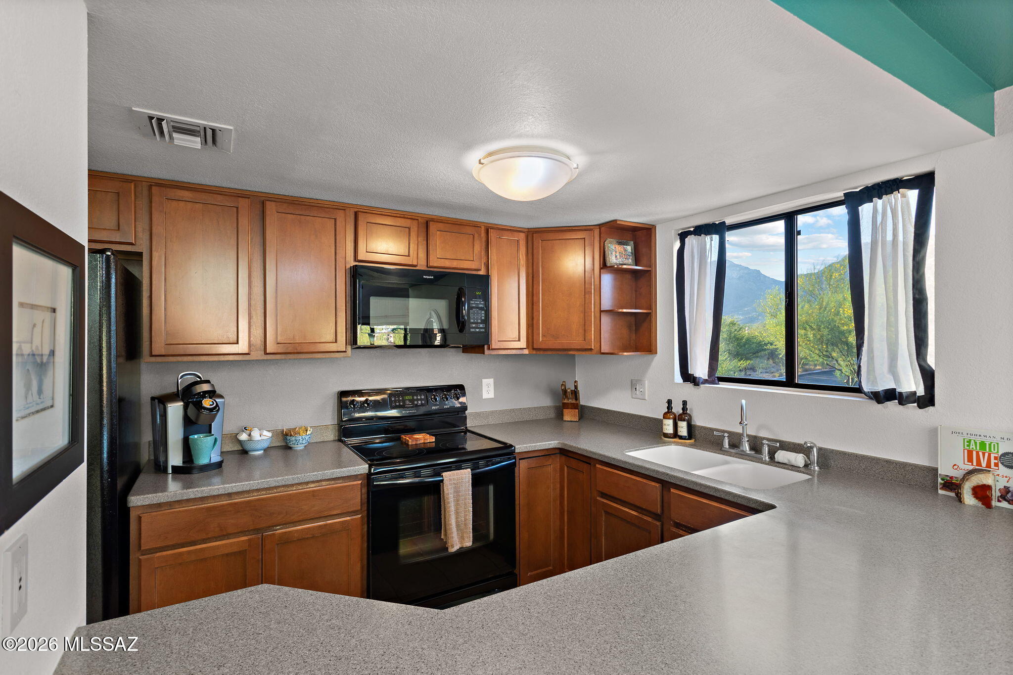 Ventana Vista Condominiums - Residential