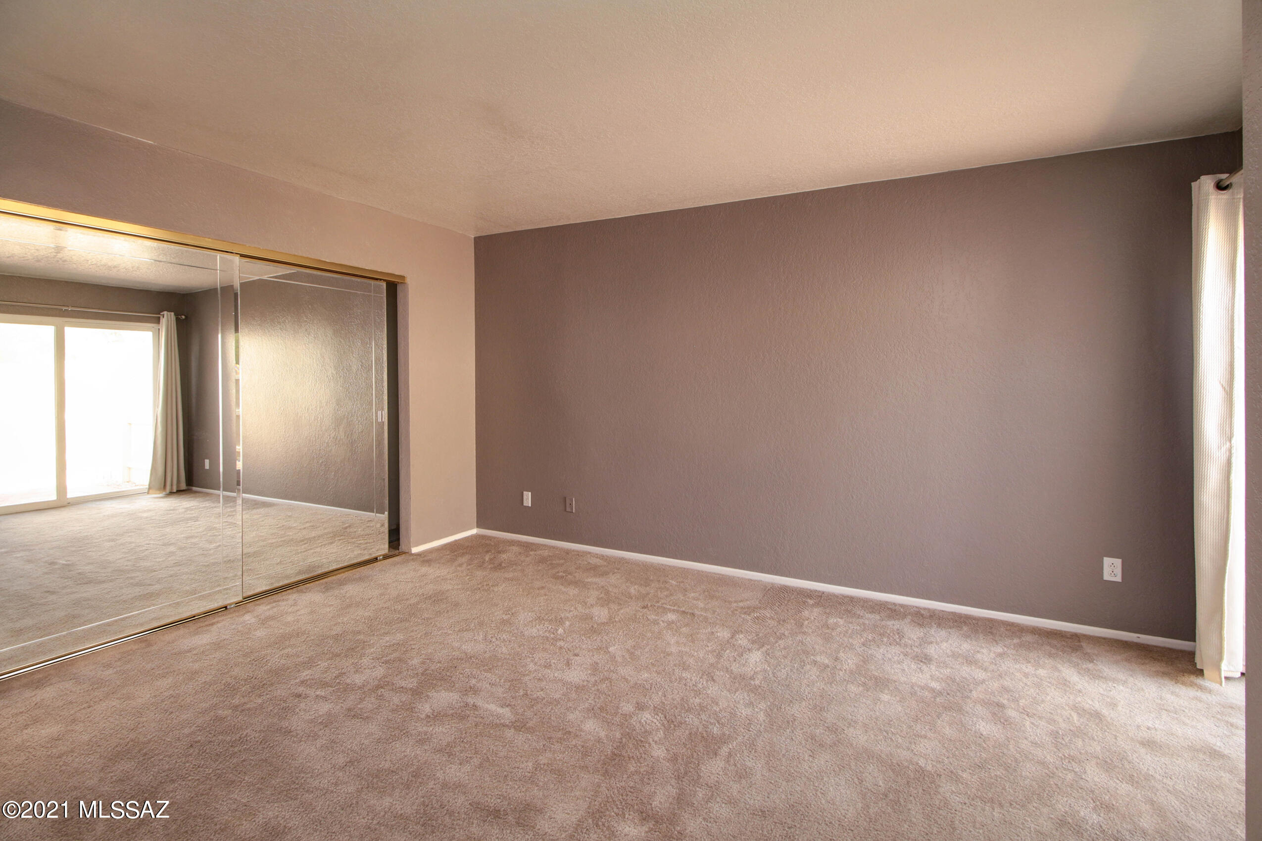 Lazy Creek II (1-85) - Residential Lease
