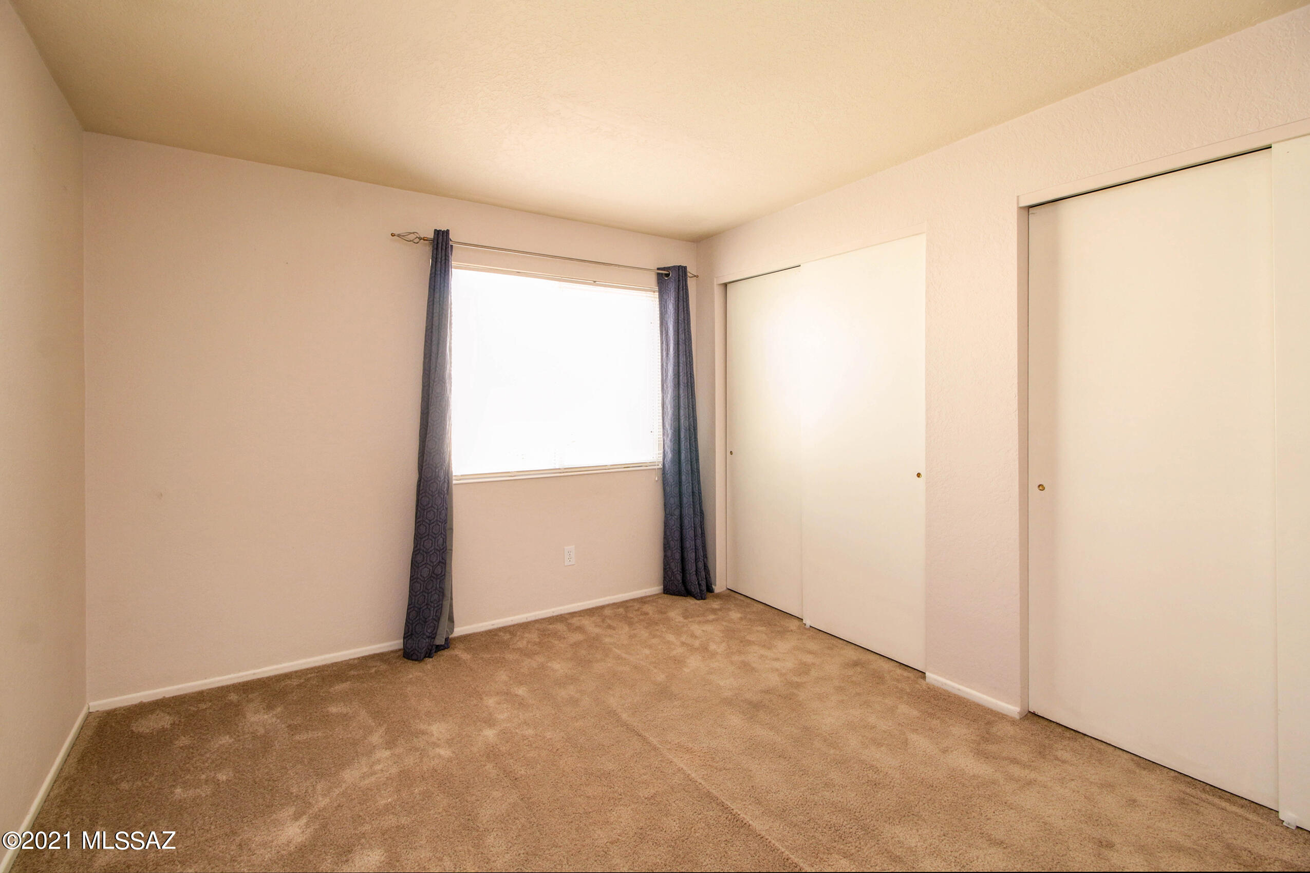 Lazy Creek II (1-85) - Residential Lease
